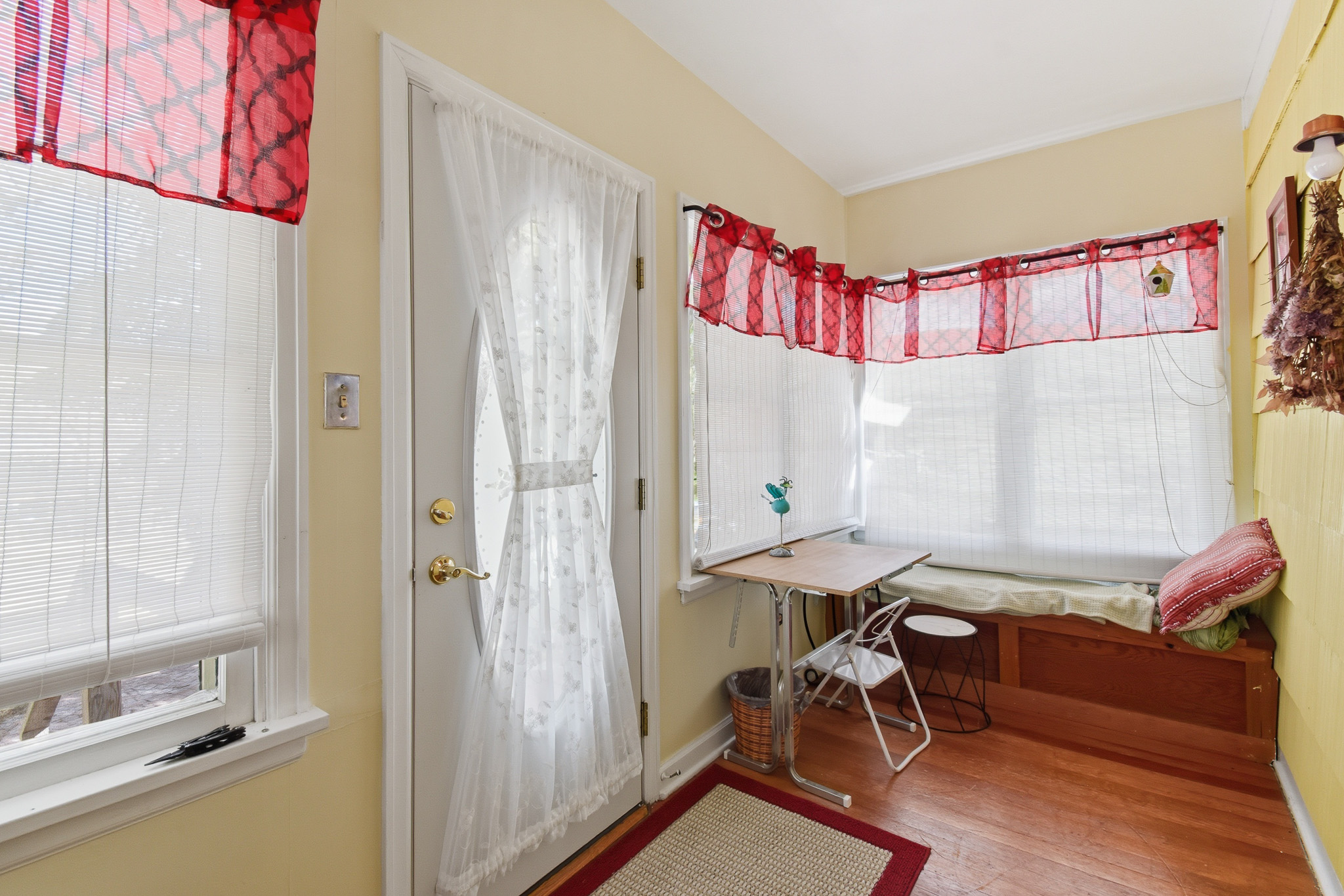 175 Main Street N Property Photo 3