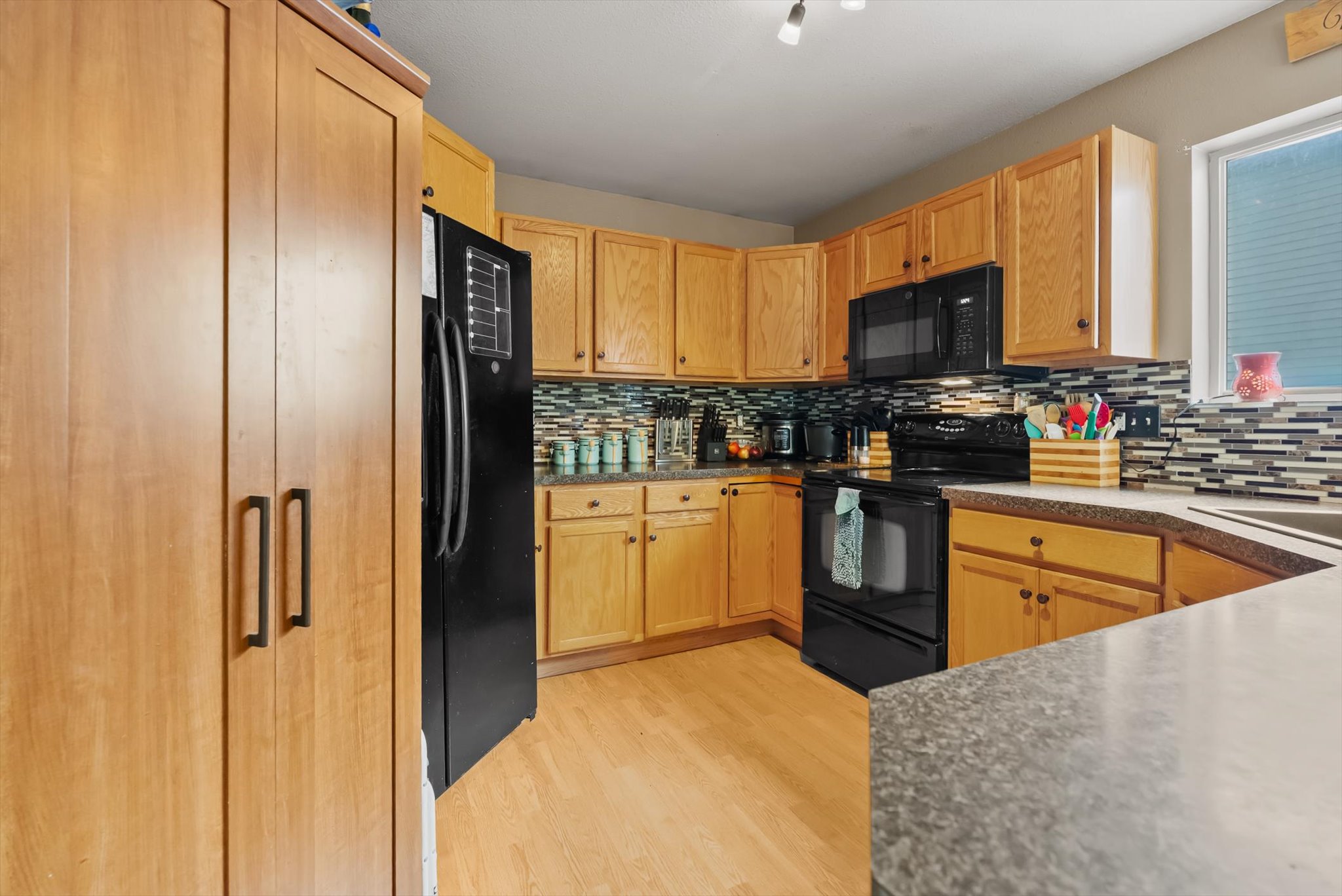 206 Phoenix Street Property Photo 3