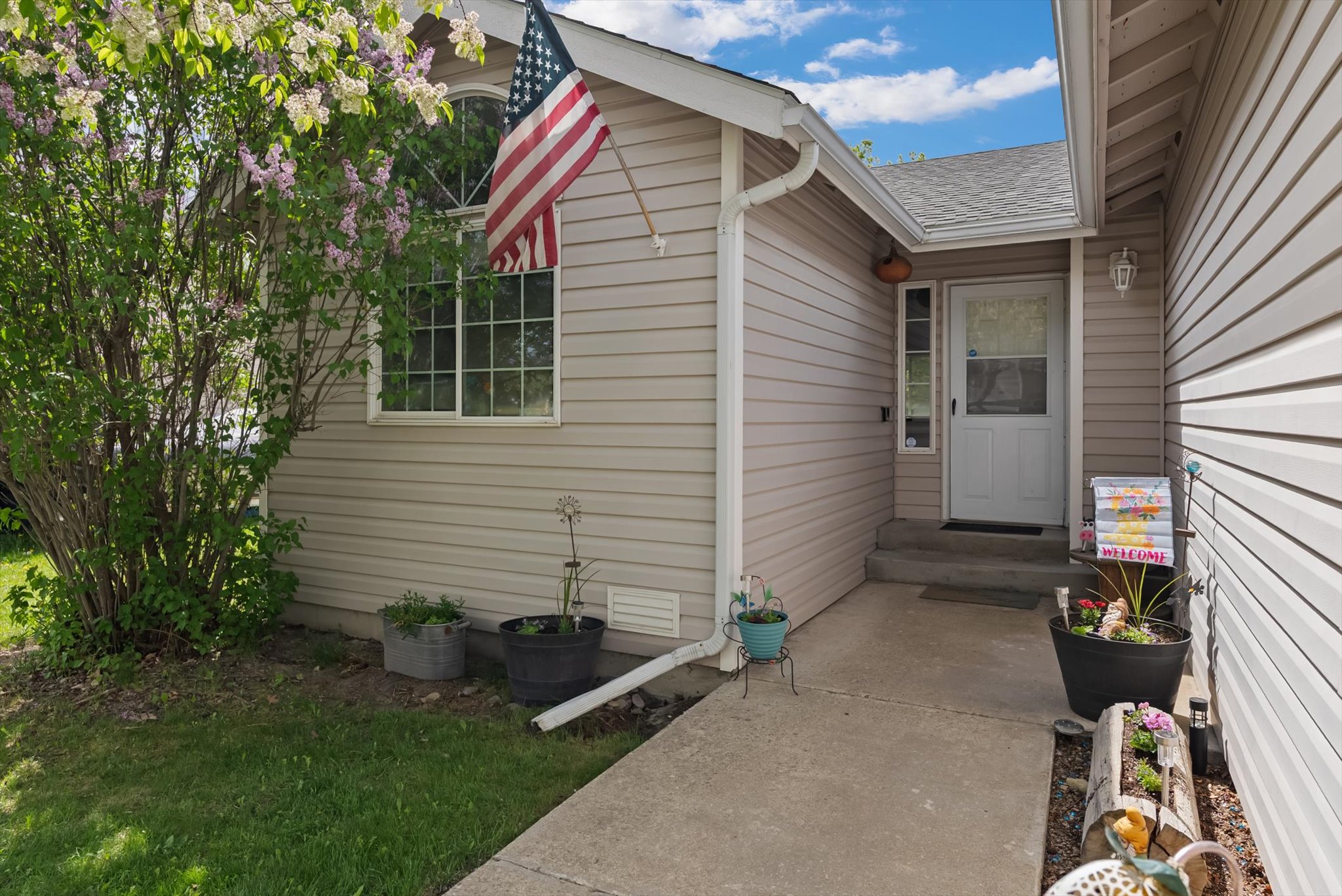 206 Phoenix Street Property Photo 5