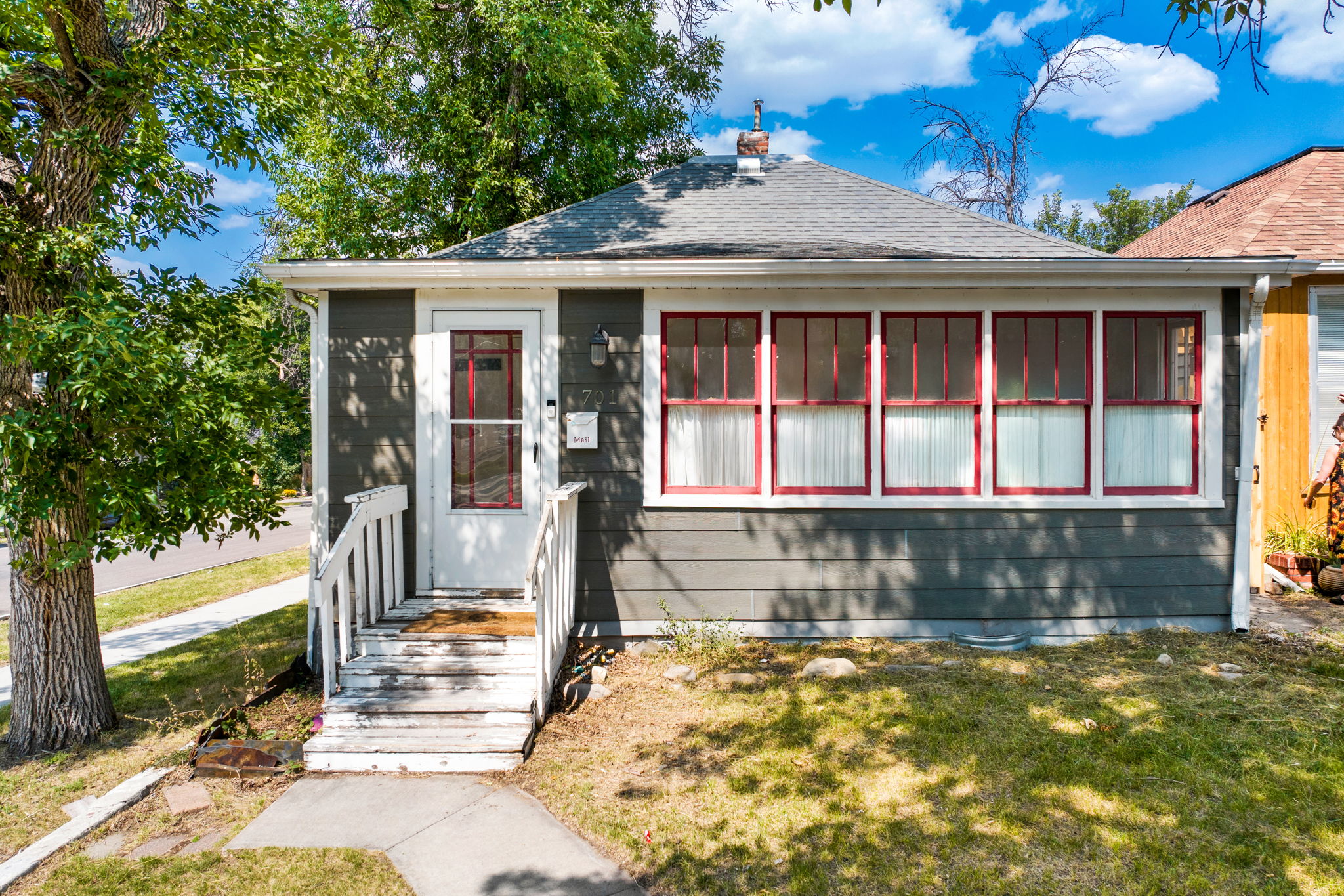 701 6th Avenue N Property Photo 1