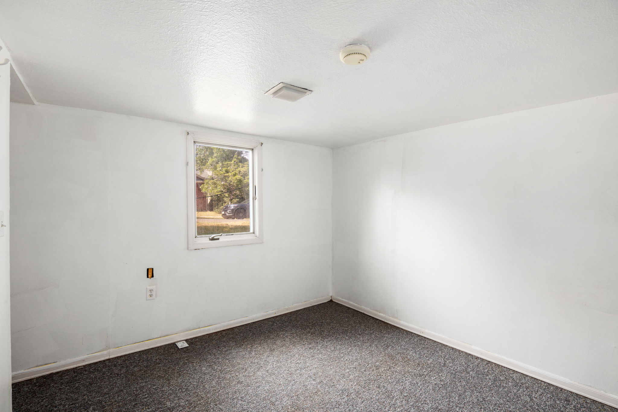 701 6th Avenue N Property Photo 29