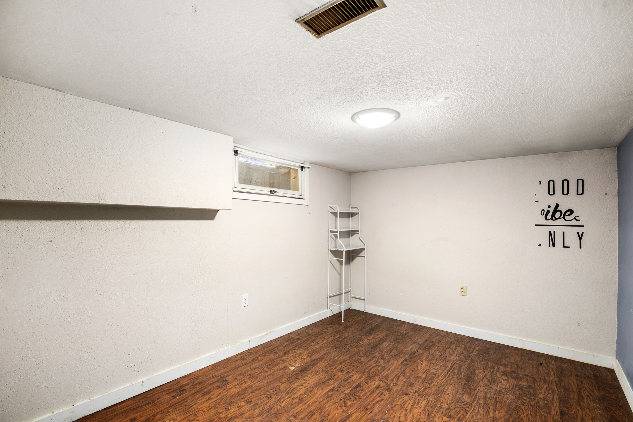 701 6th Avenue N Property Photo 32