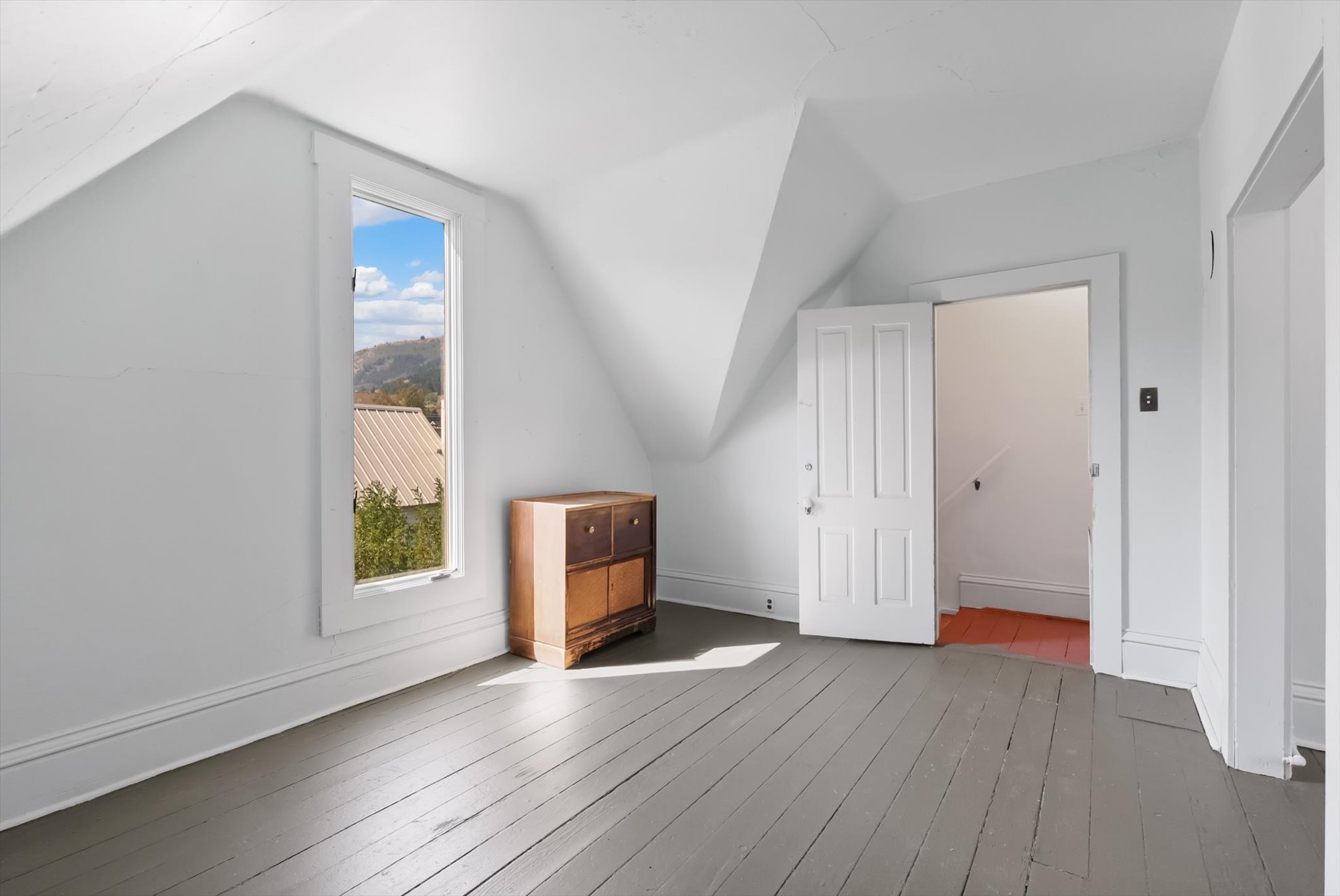 513 Oak Street Property Photo 11