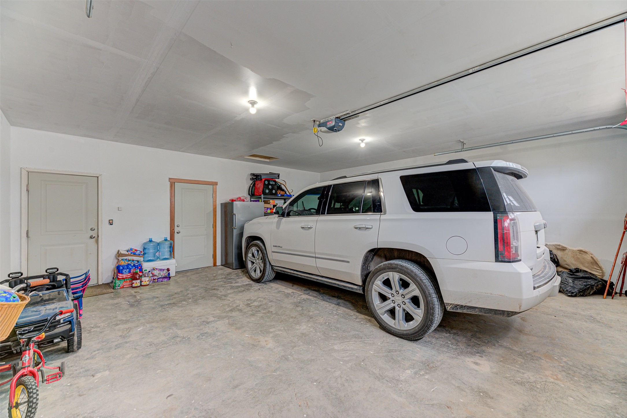 4631 Victoria Drive Property Photo 30