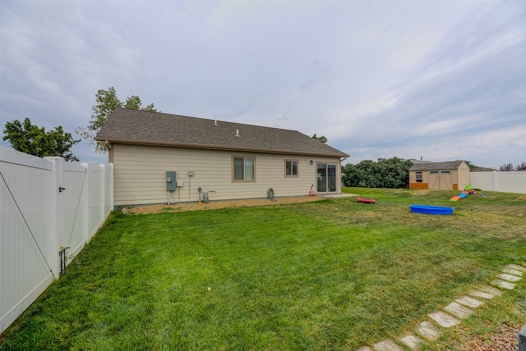 4631 Victoria Drive Property Photo 32