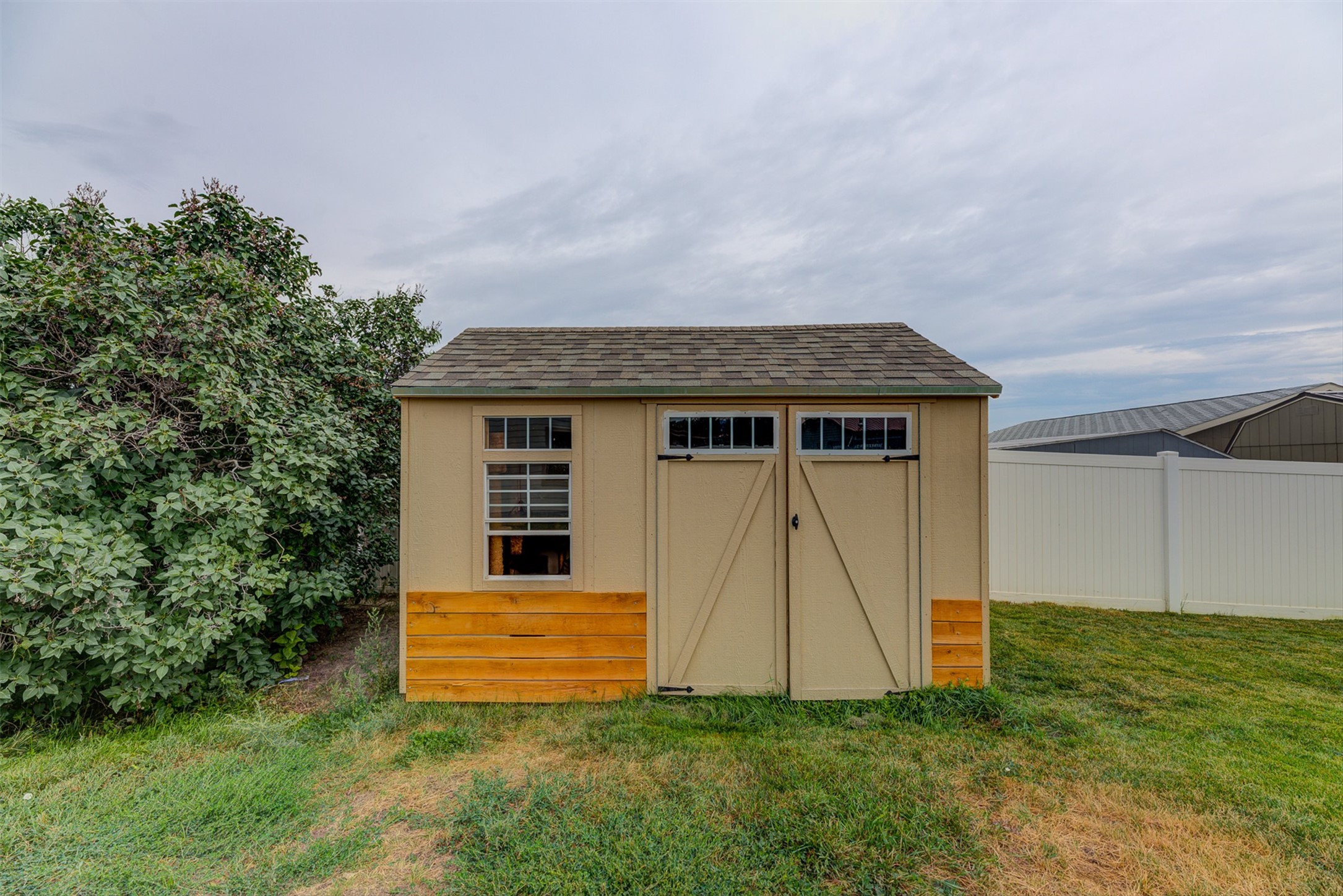 4631 Victoria Drive Property Photo 35