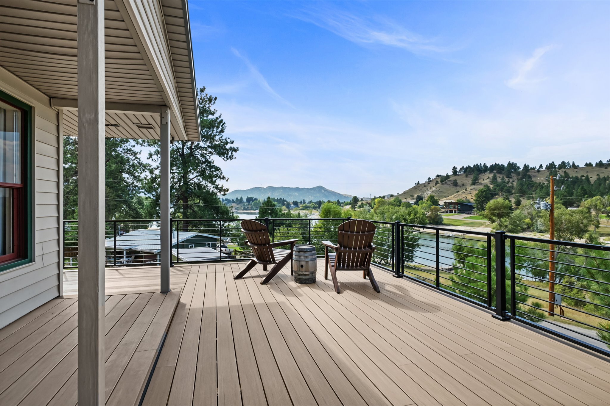 3756 E Shore Drive Property Photo 6