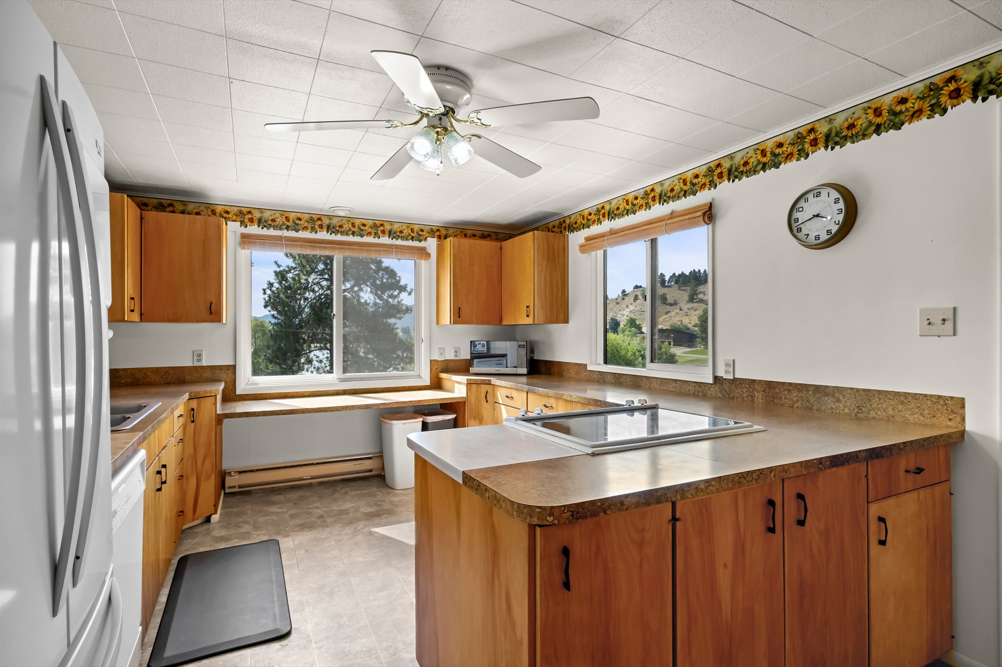 3756 E Shore Drive Property Photo 11