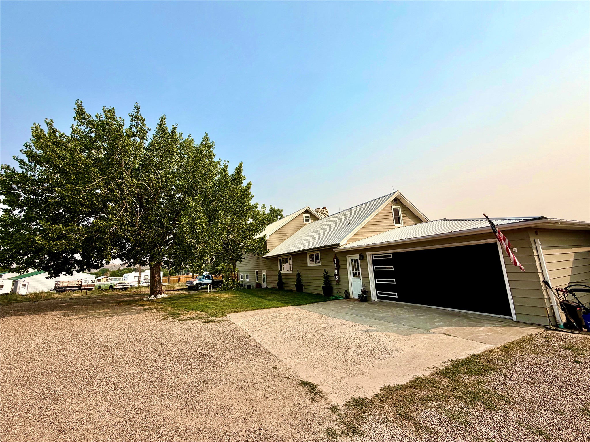 1196 Hwy 386 Property Photo 3