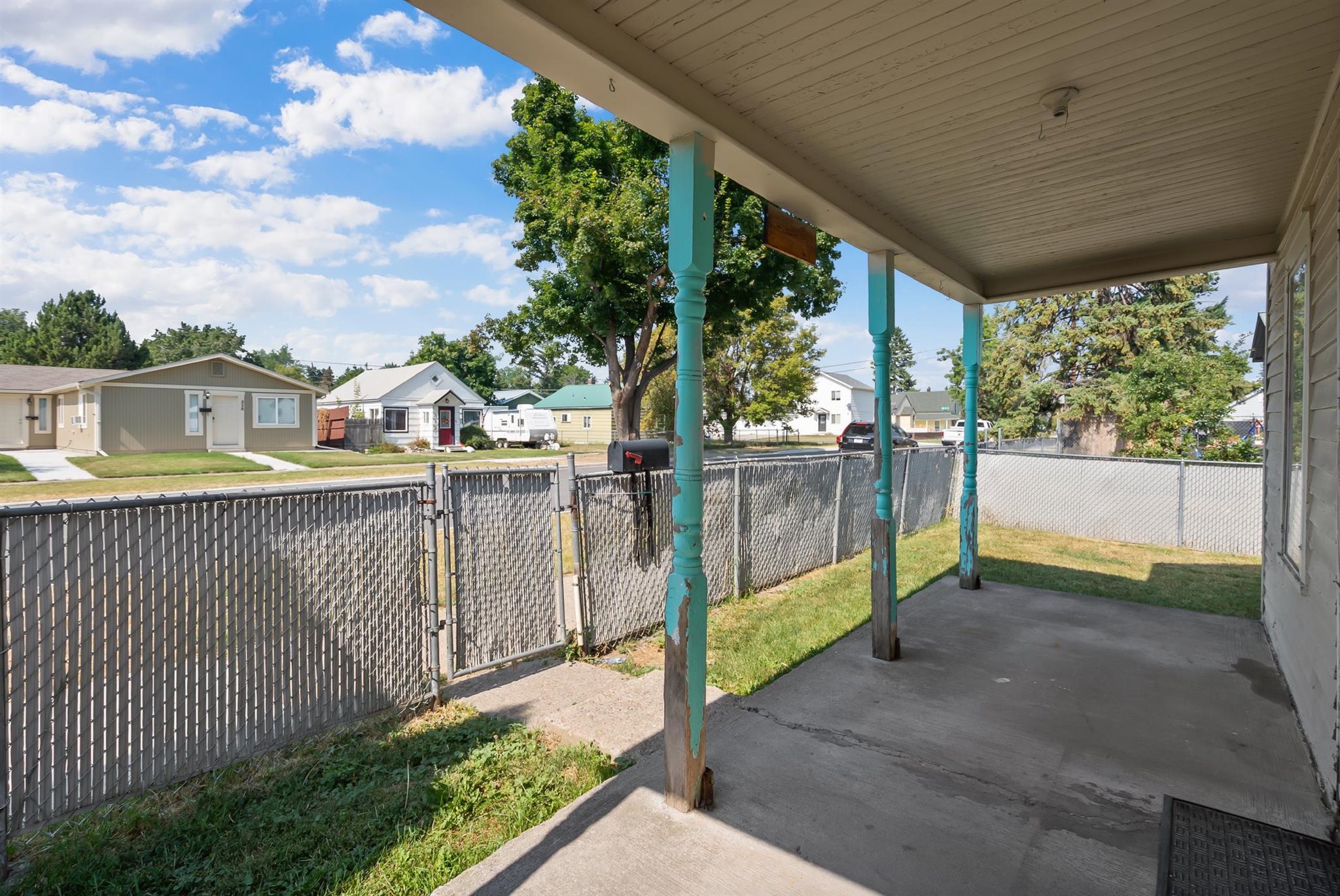 317 8th Avenue W Property Photo 15
