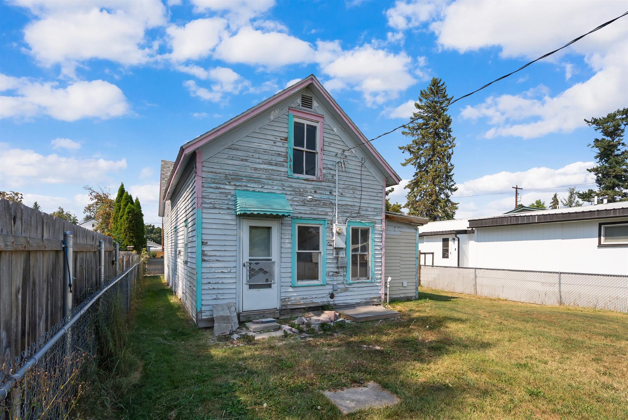 317 8th Avenue W Property Photo 19
