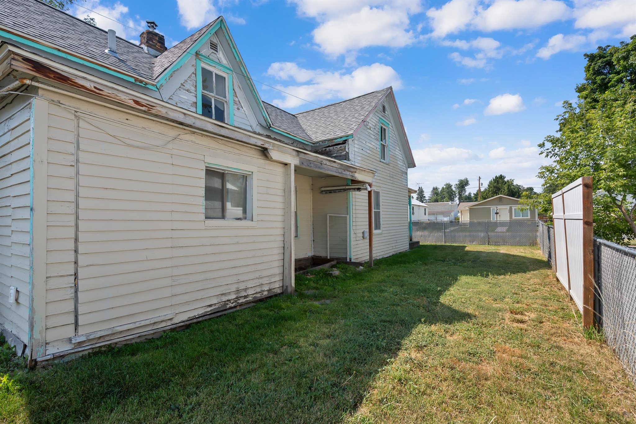 317 8th Avenue W Property Photo 21