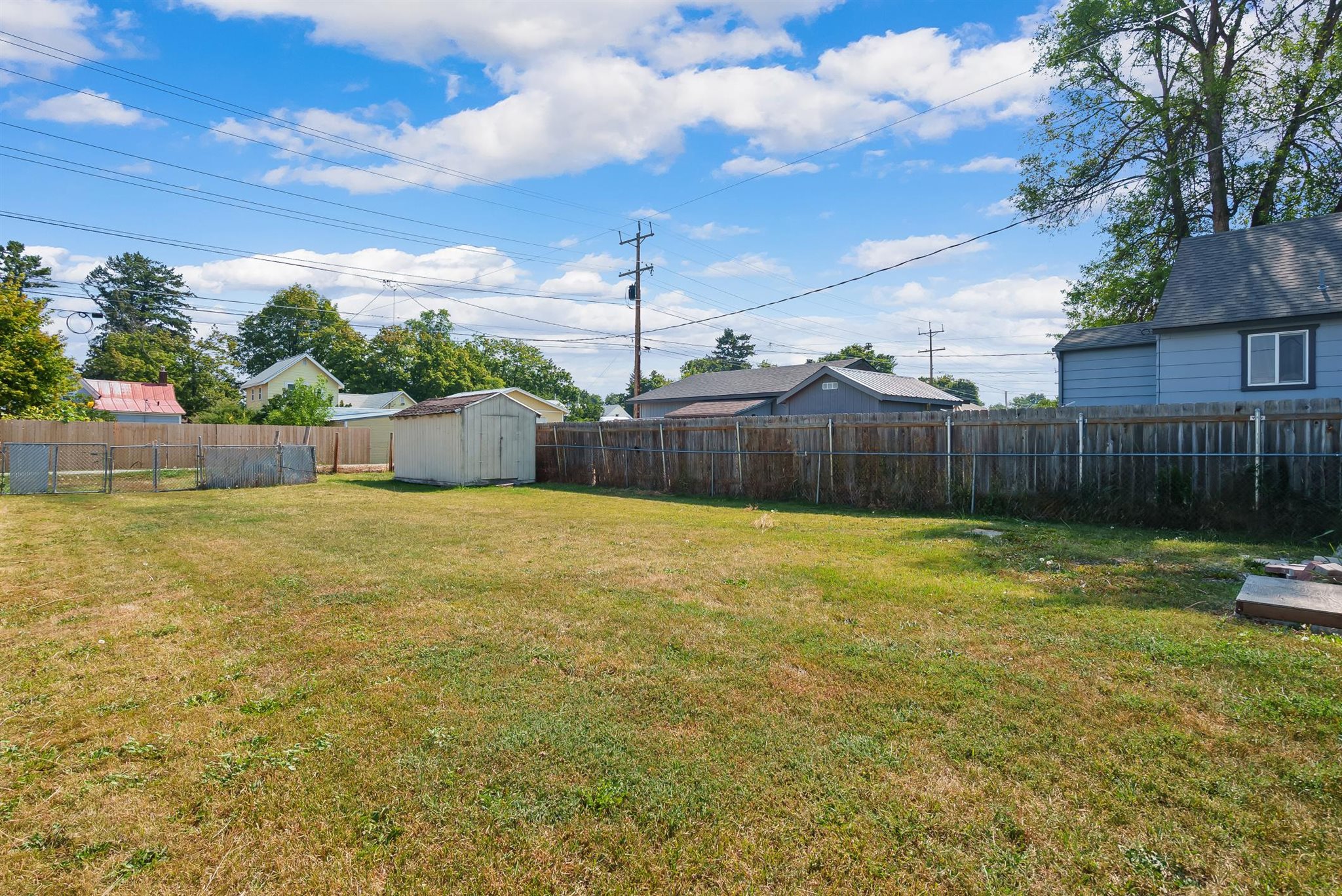 317 8th Avenue W Property Photo 22