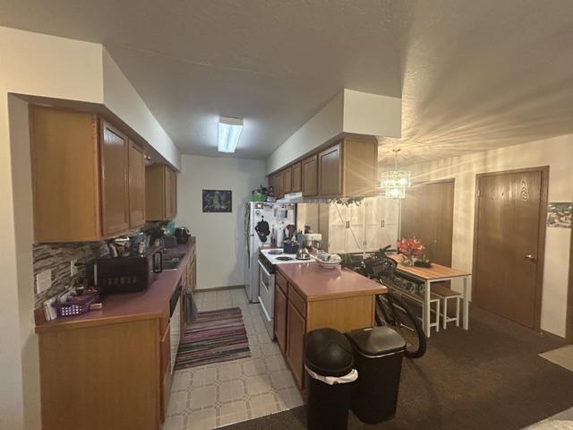 721 / 735 Hobson Avenue Property Photo 8