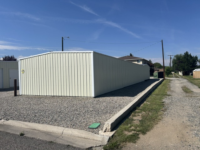 721 / 735 Hobson Avenue Property Photo 18