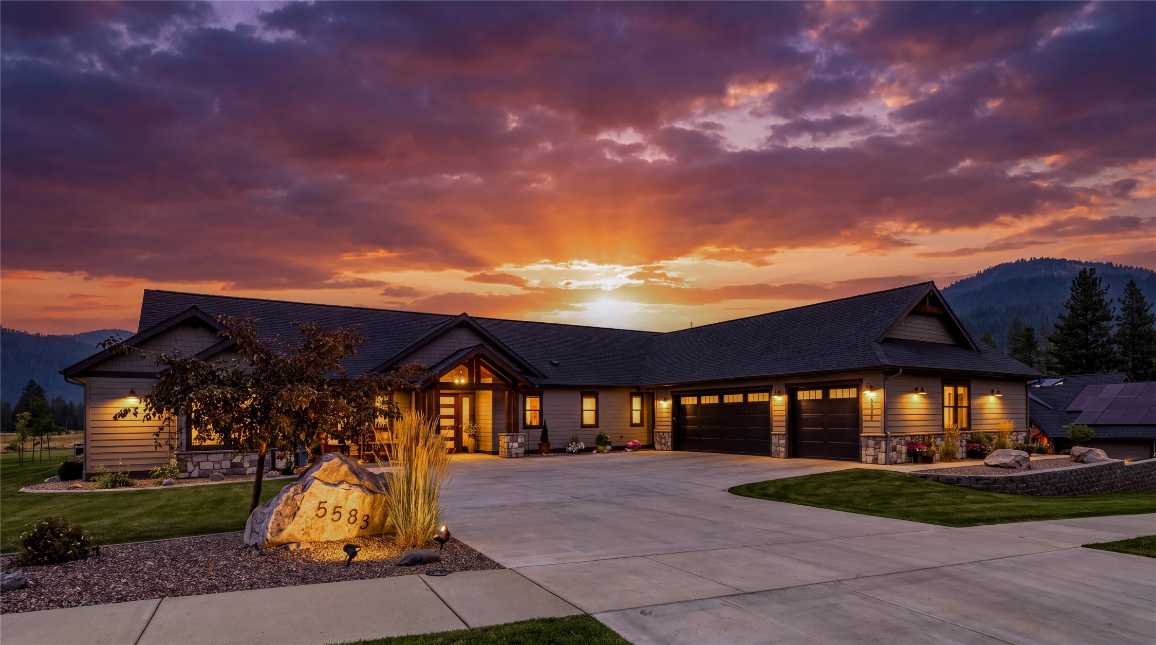 5583 Canyon River Road Property Photo 1