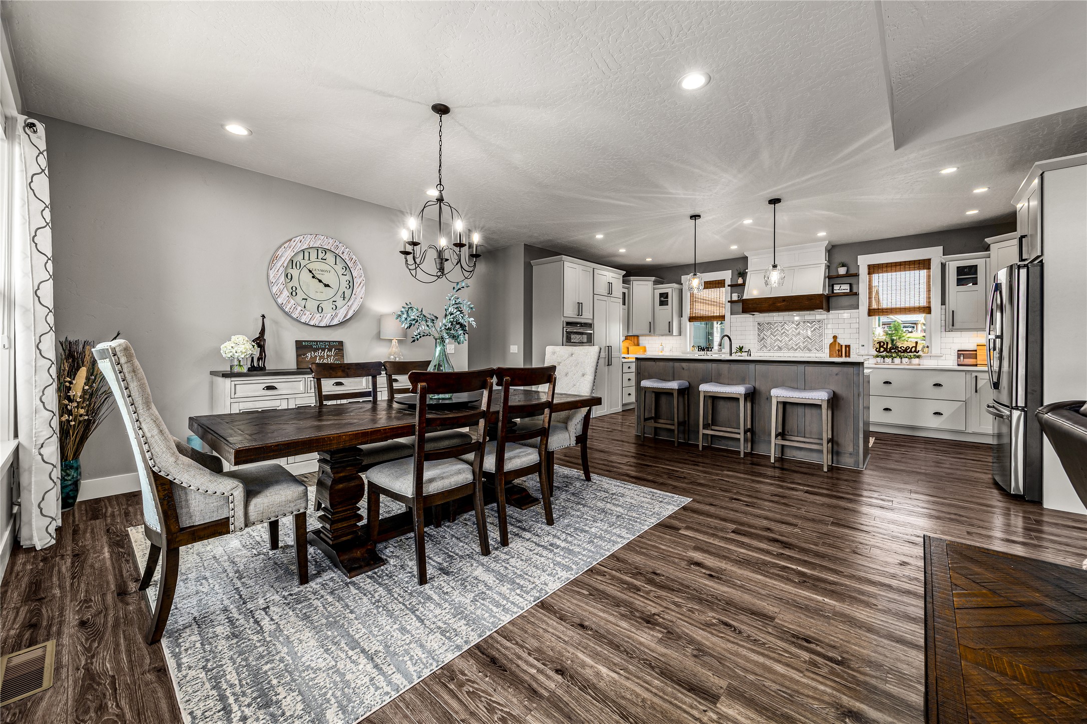 5583 Canyon River Road Property Photo 13