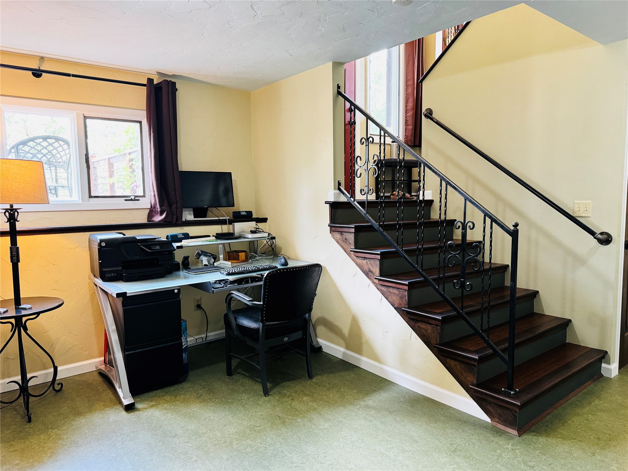205 E Montana Street Property Photo 25