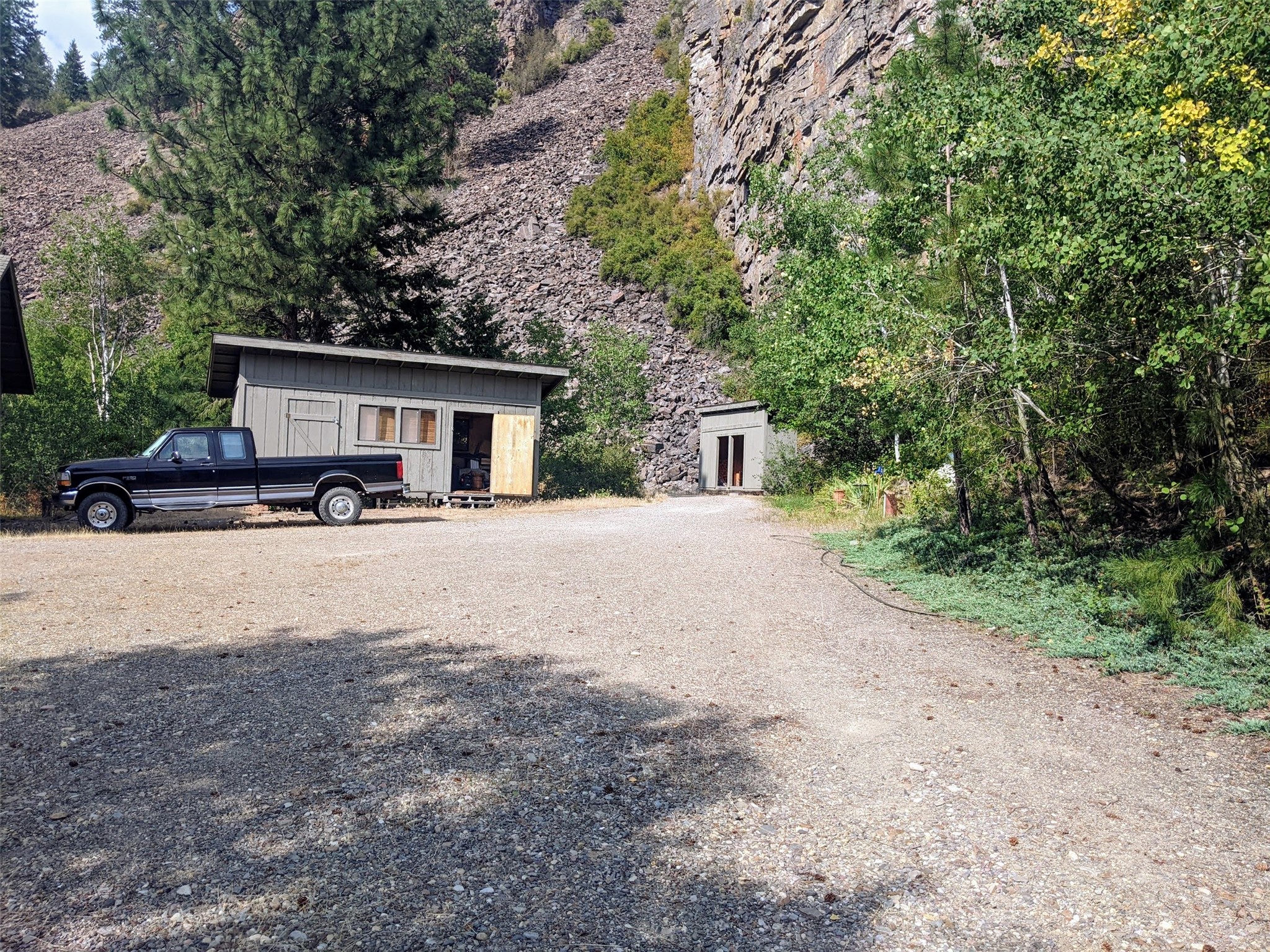 30077227 Property Photo 36