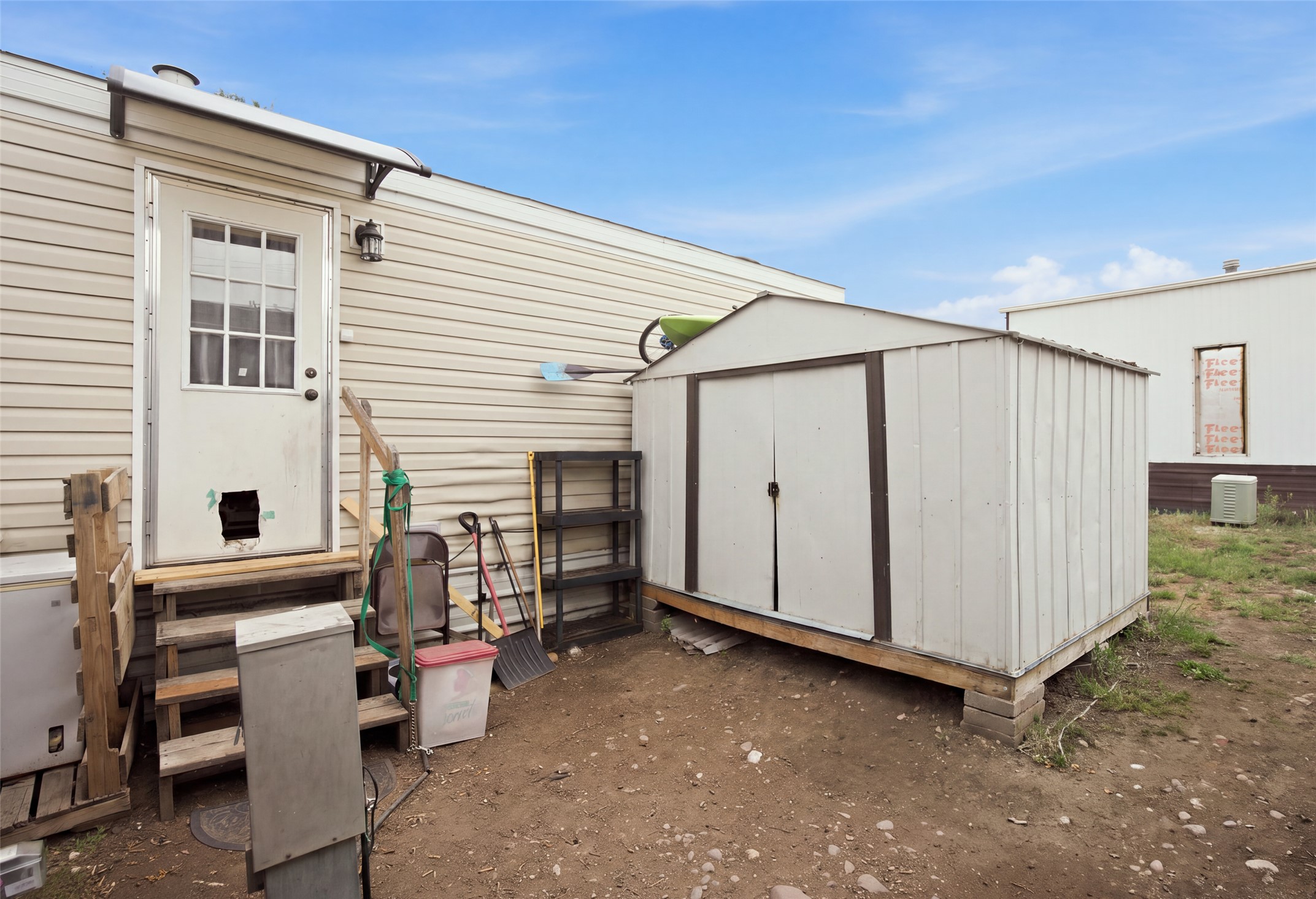 209 N Travois Property Photo 5
