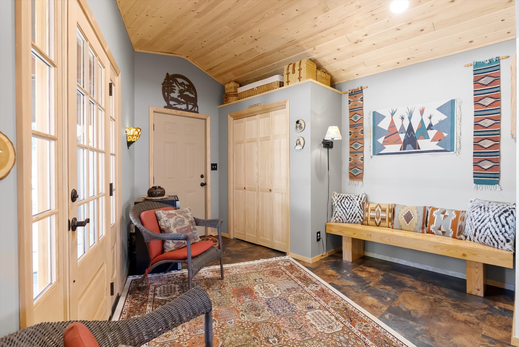 355 Enchanted Forest Road Property Photo 7