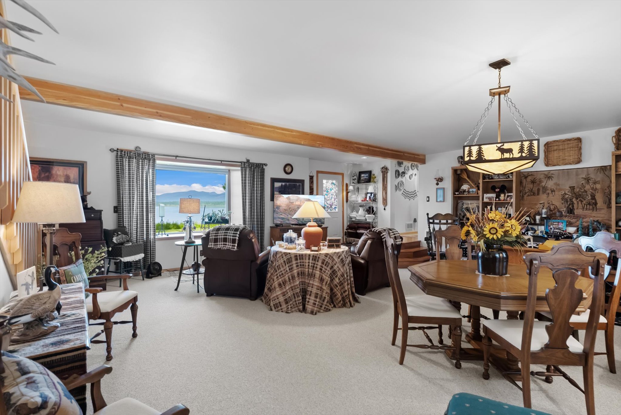 355 Enchanted Forest Road Property Photo 8