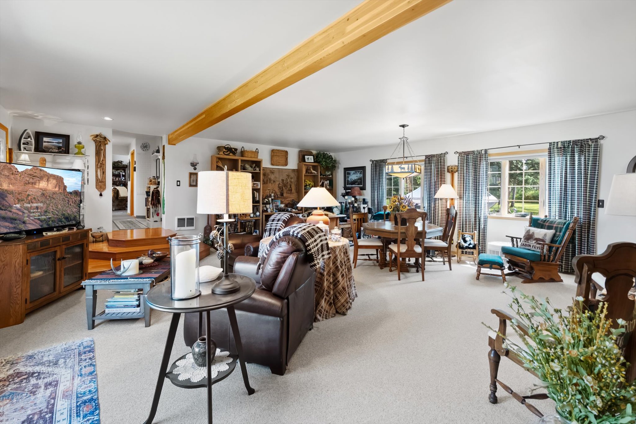 355 Enchanted Forest Road Property Photo 10