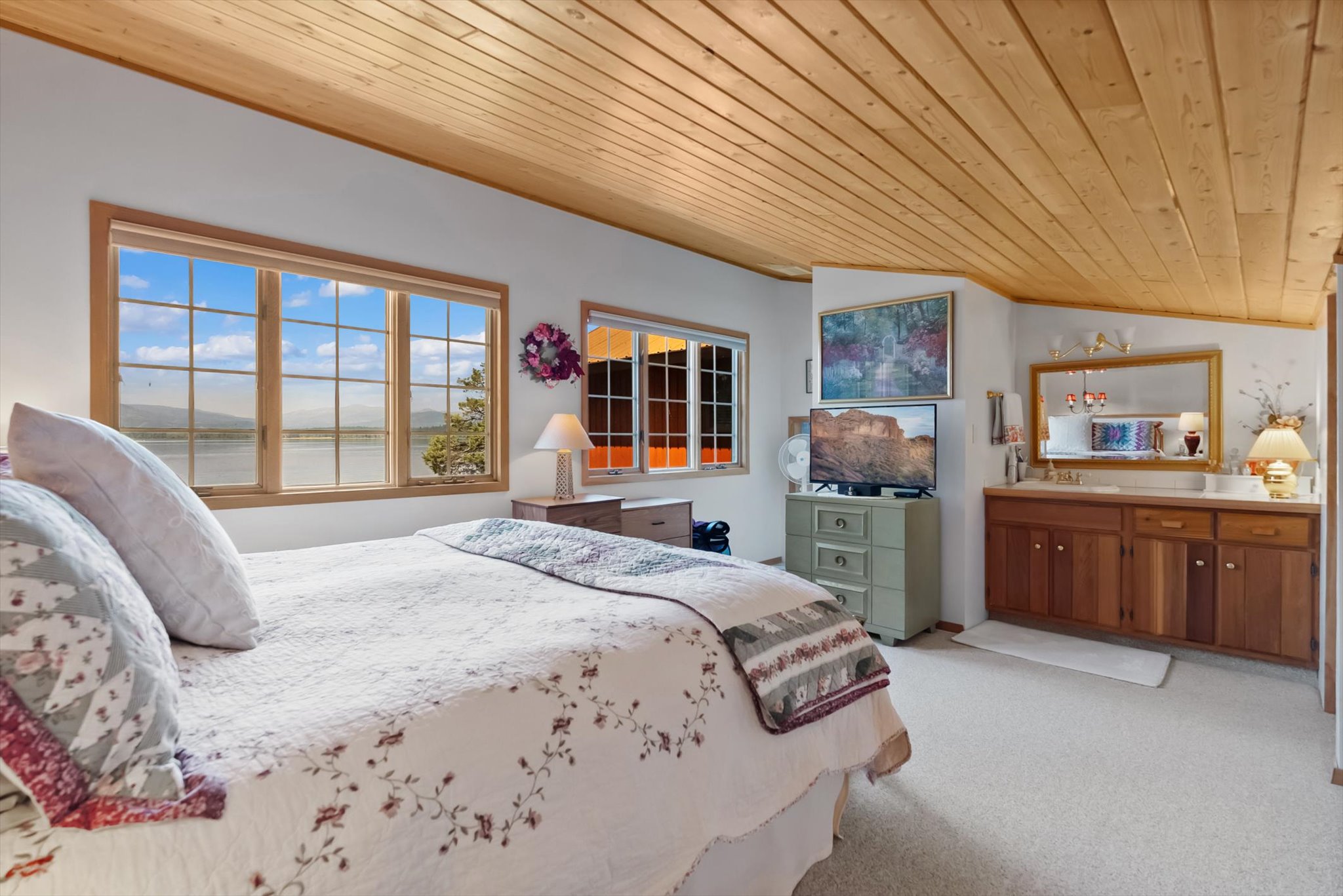 355 Enchanted Forest Road Property Photo 11