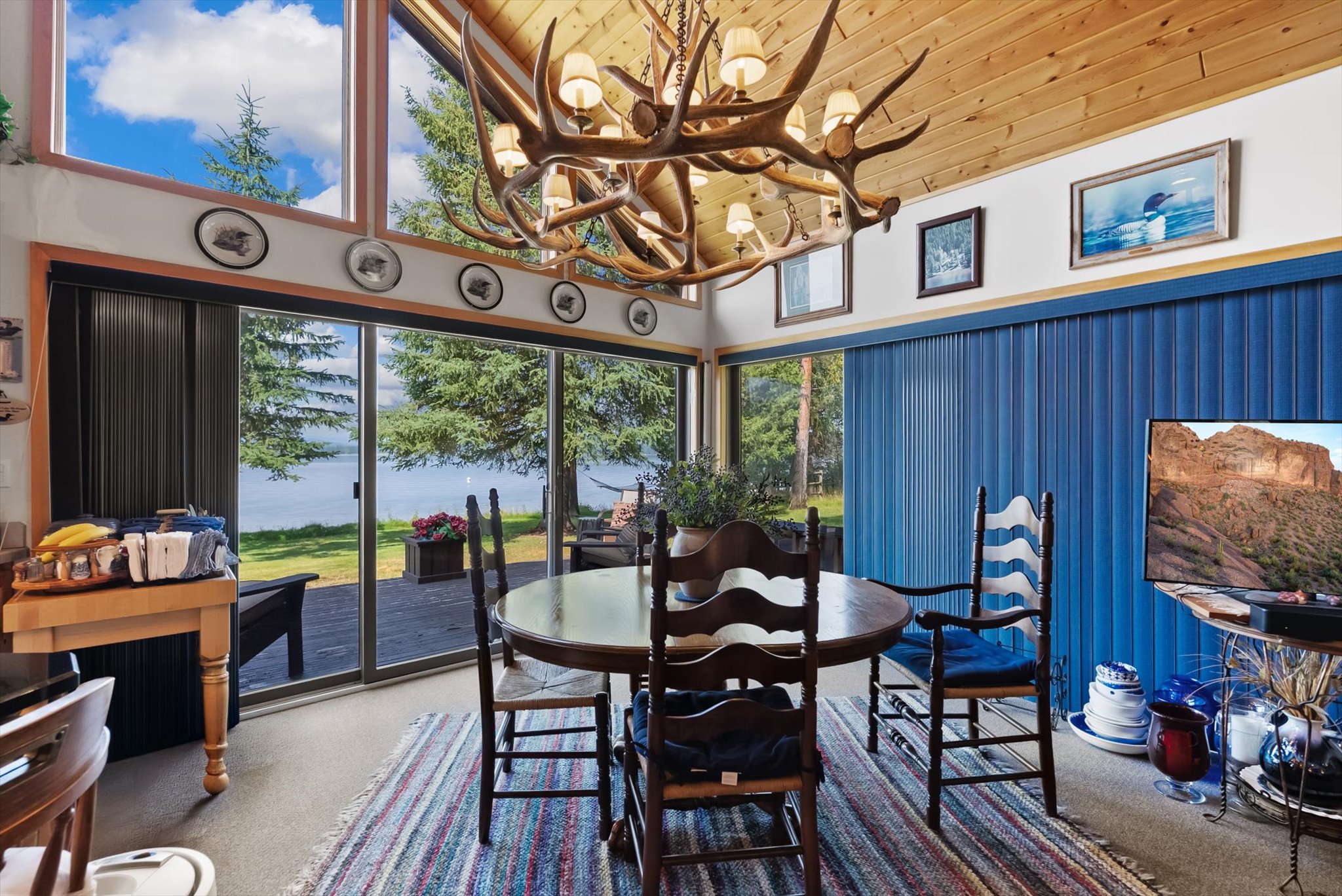 355 Enchanted Forest Road Property Photo 18