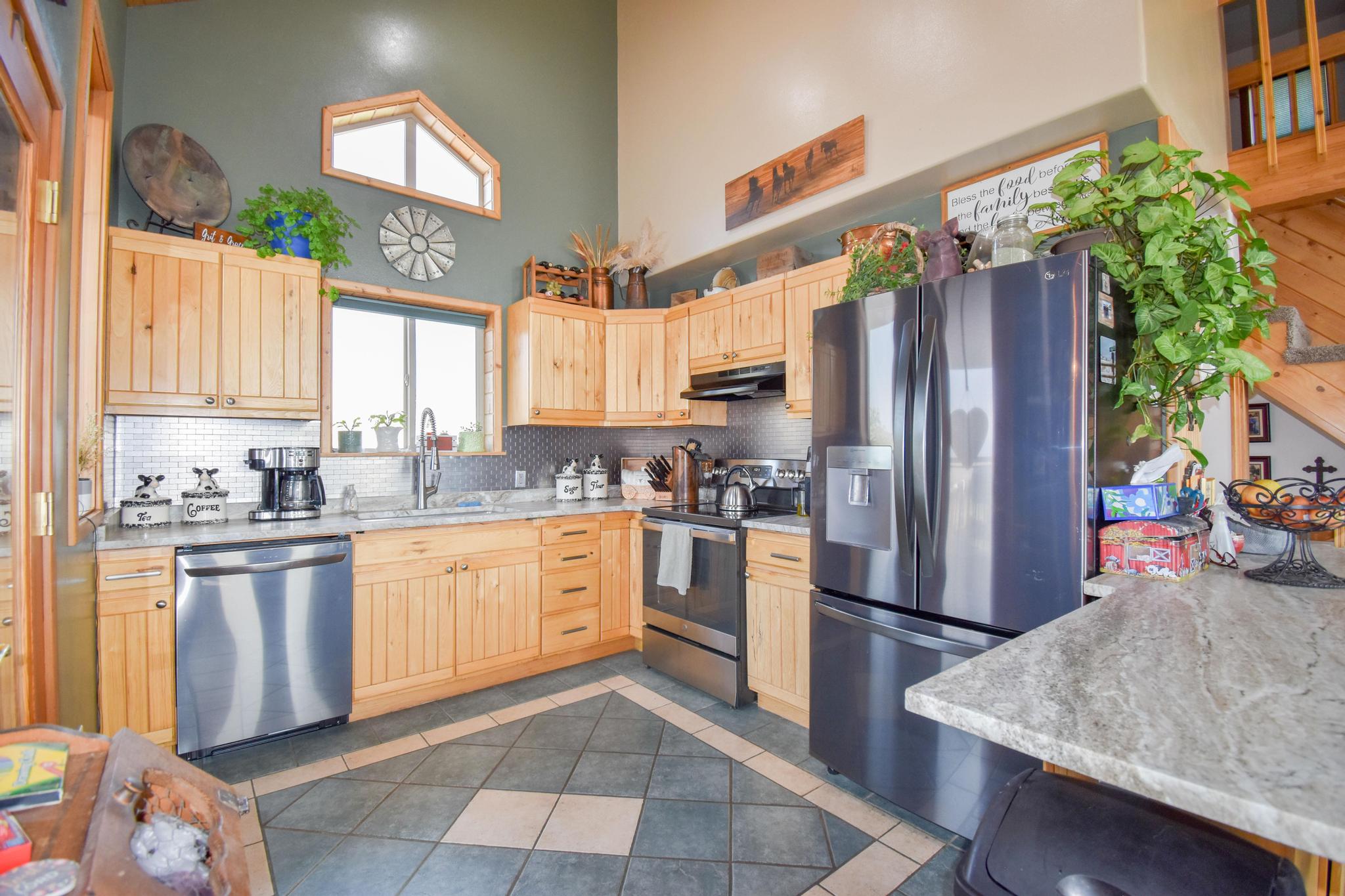 42464 Ridgeway Road Property Photo 4