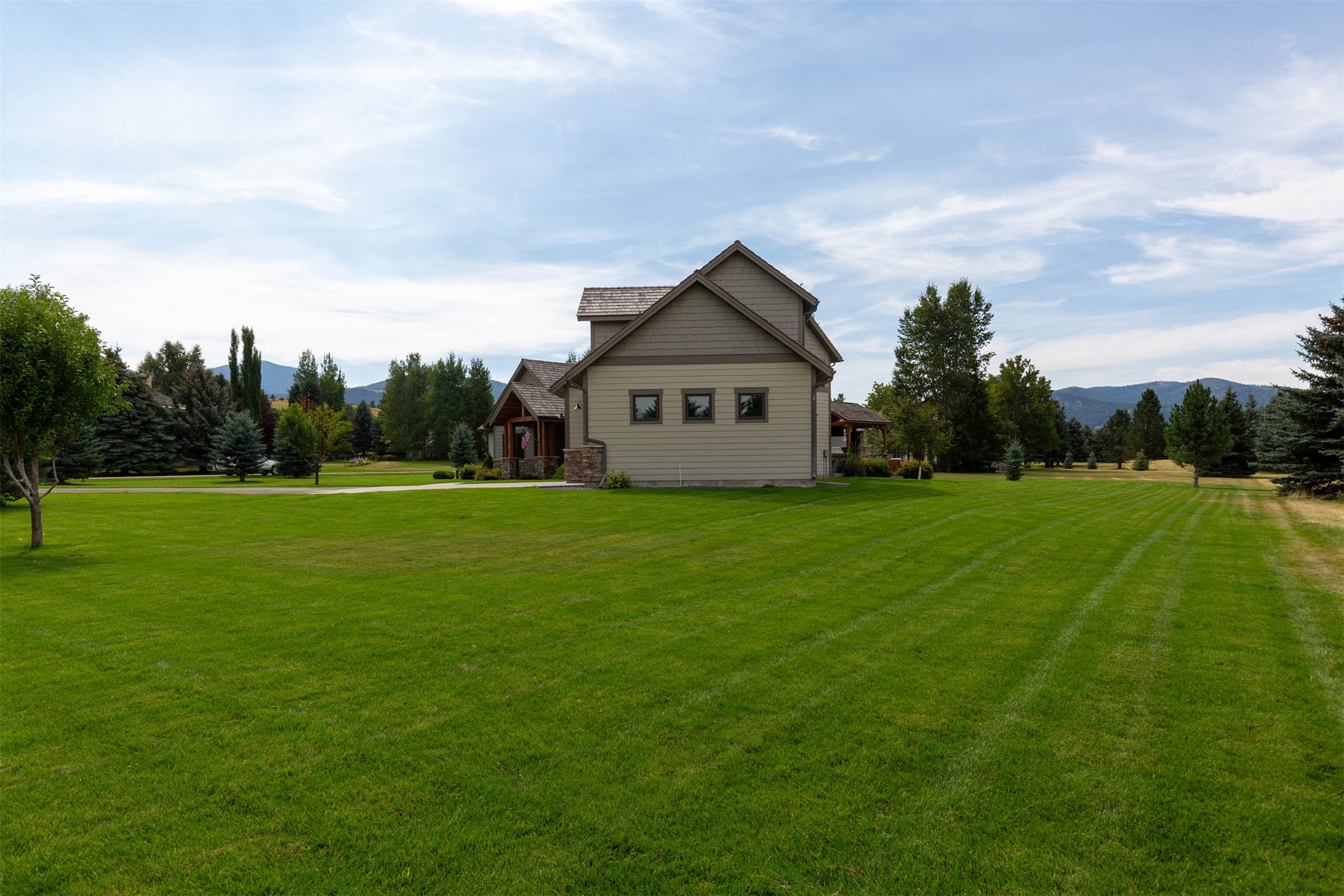 9 Lariat Loop Property Photo 27