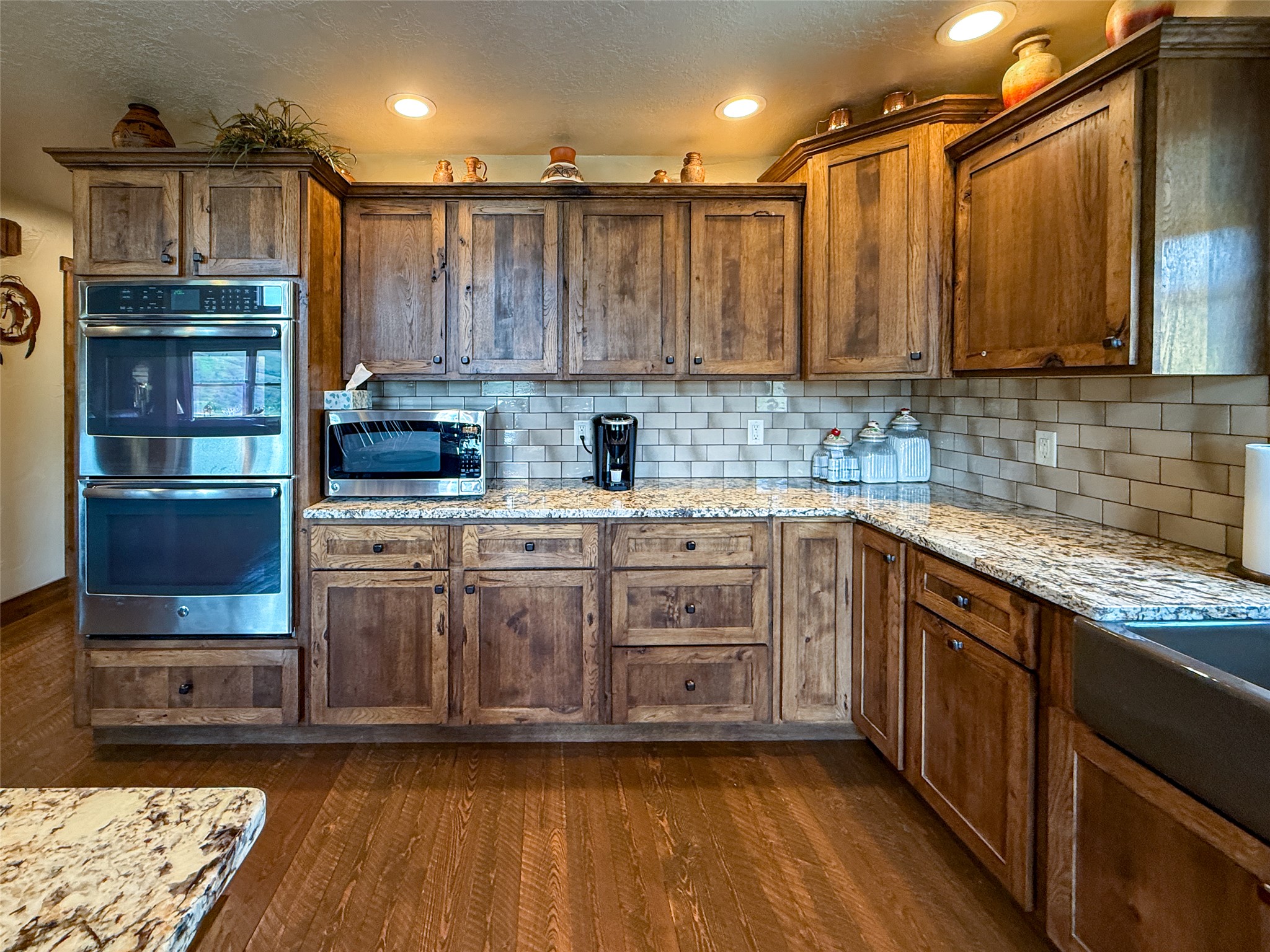 247 Armington Road Property Photo 7