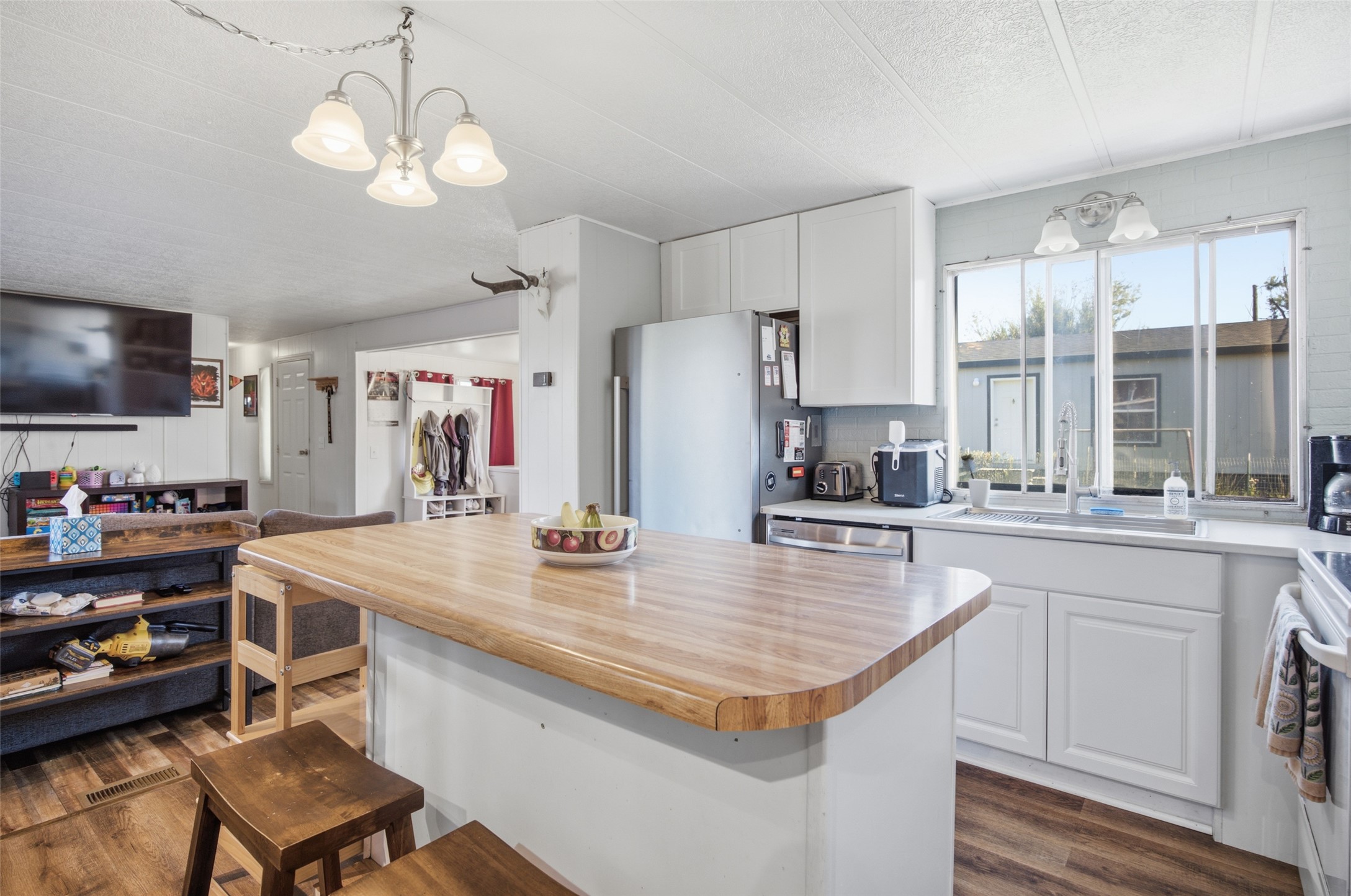 6331 Buena Vista Loop W Property Photo 11