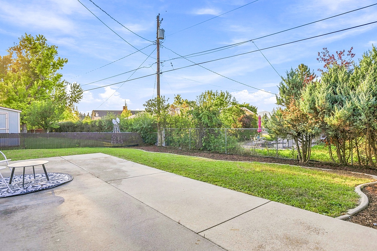 1720 Golden Street Property Photo 40