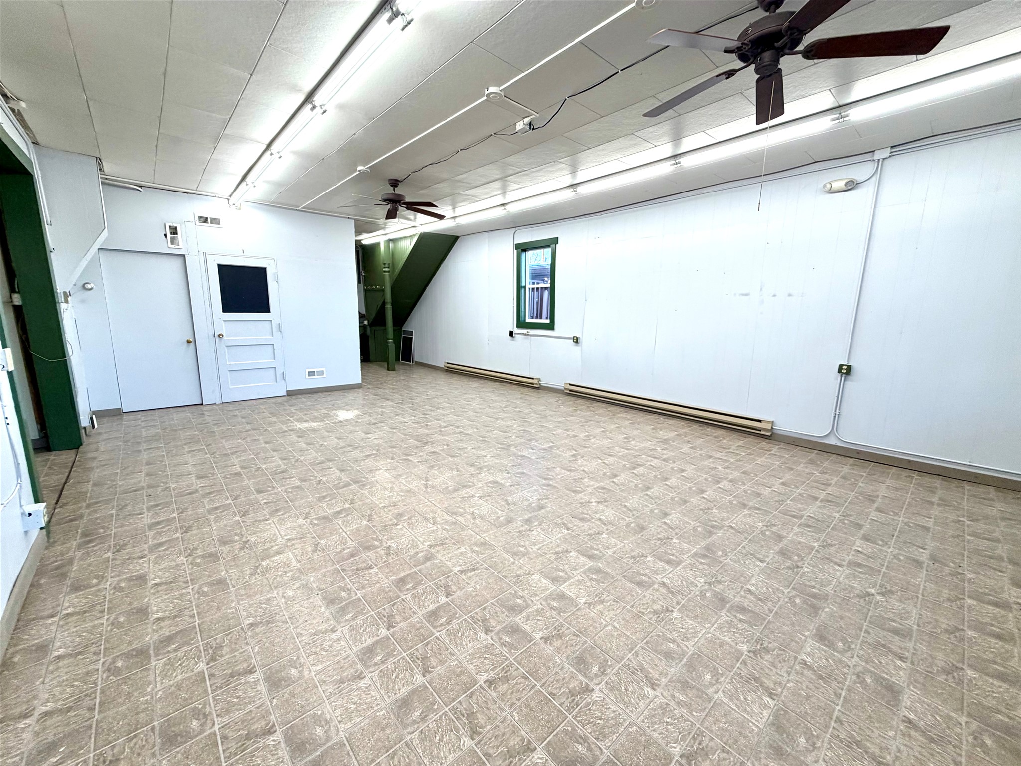 17 Front Street N Property Photo 34