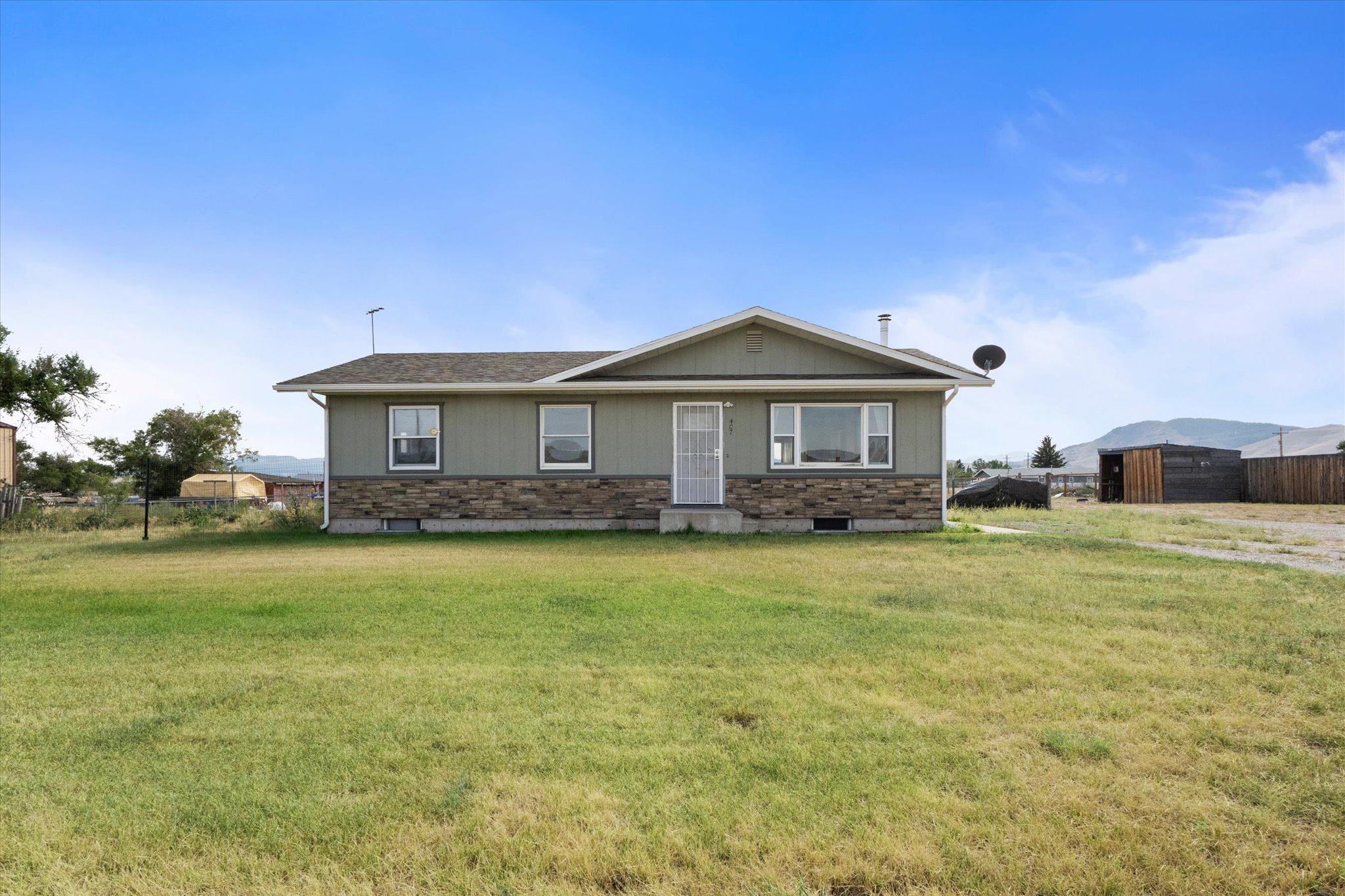 407 Valley View Road Property Photo 1