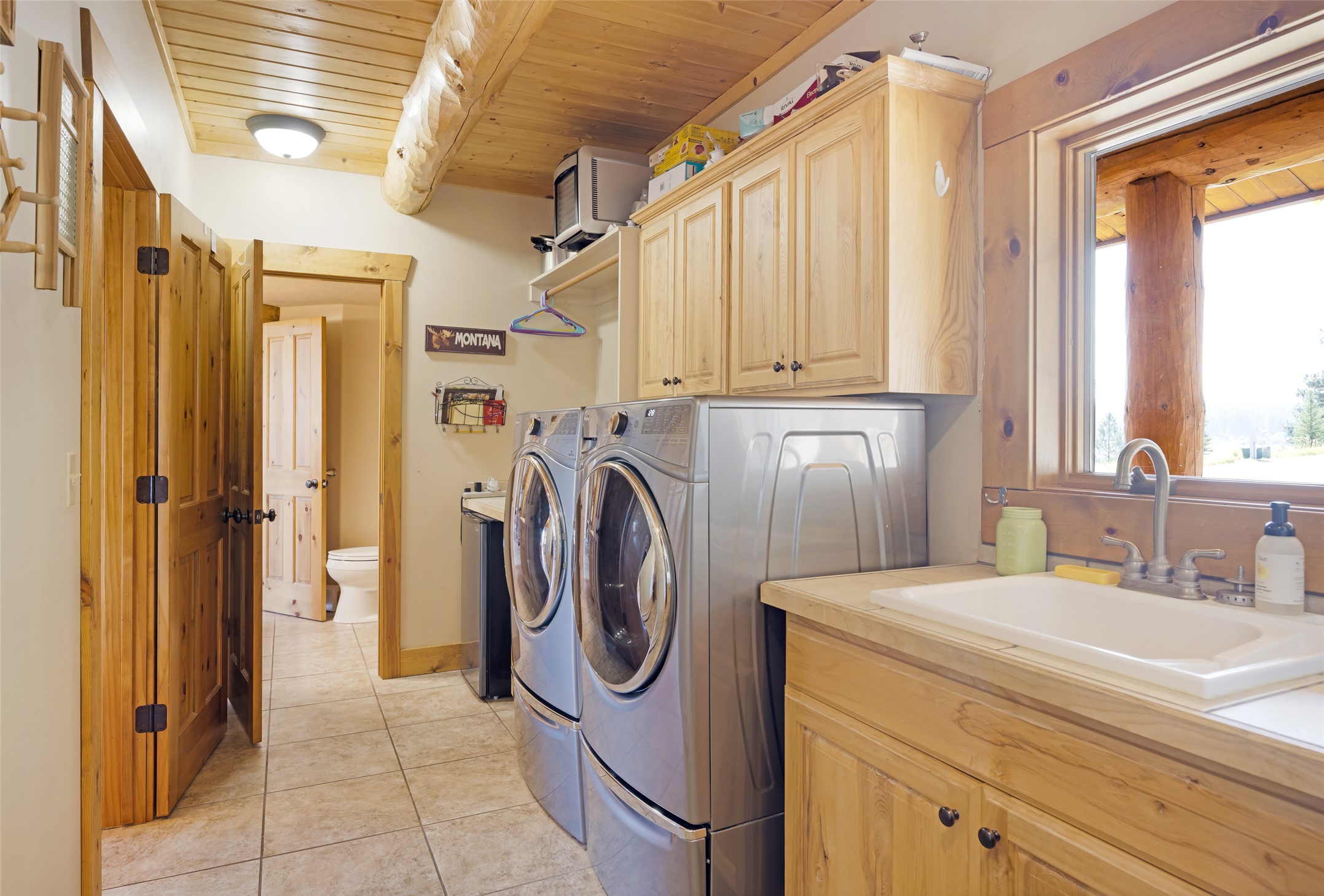 1201 Shaw Lane Property Photo 19