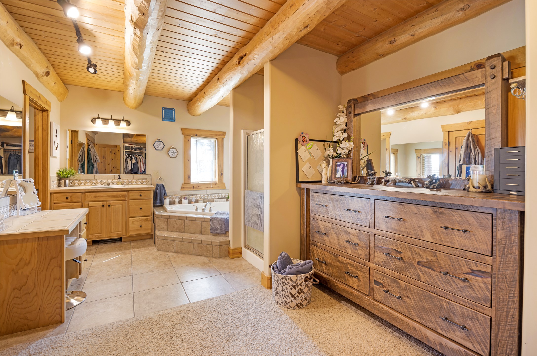 1201 Shaw Lane Property Photo 25