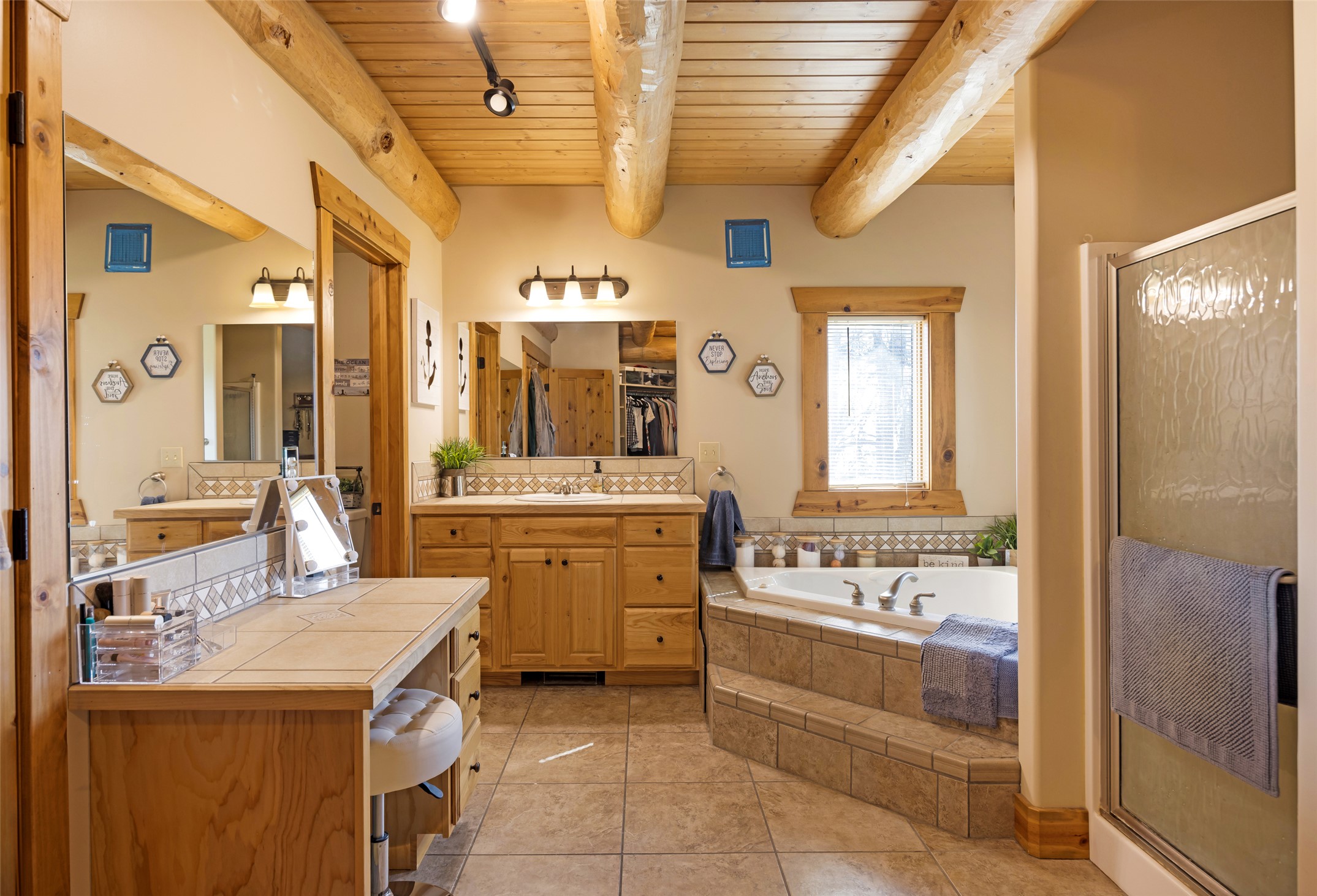 1201 Shaw Lane Property Photo 26