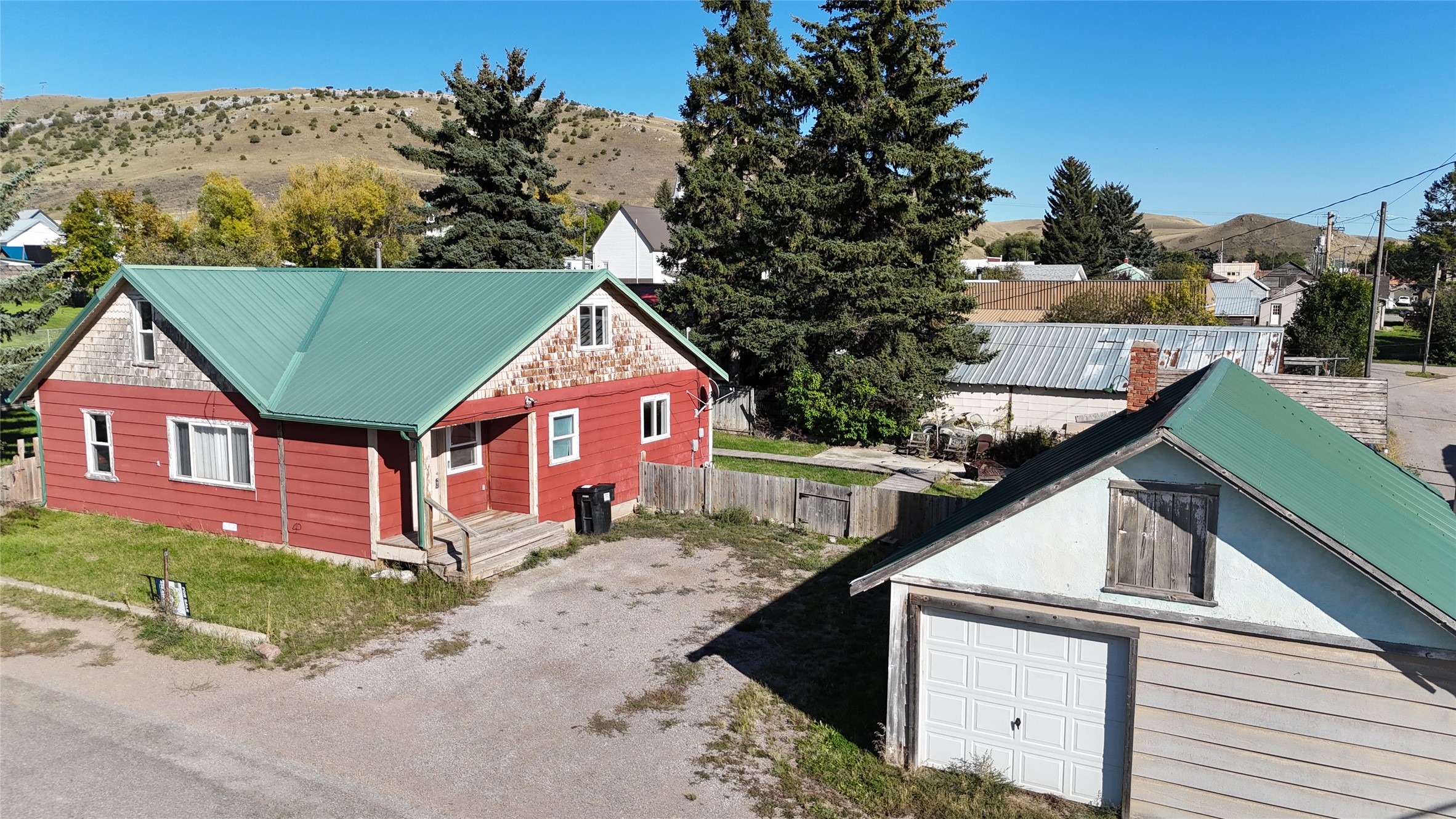 34 1st Street Property Photo 18