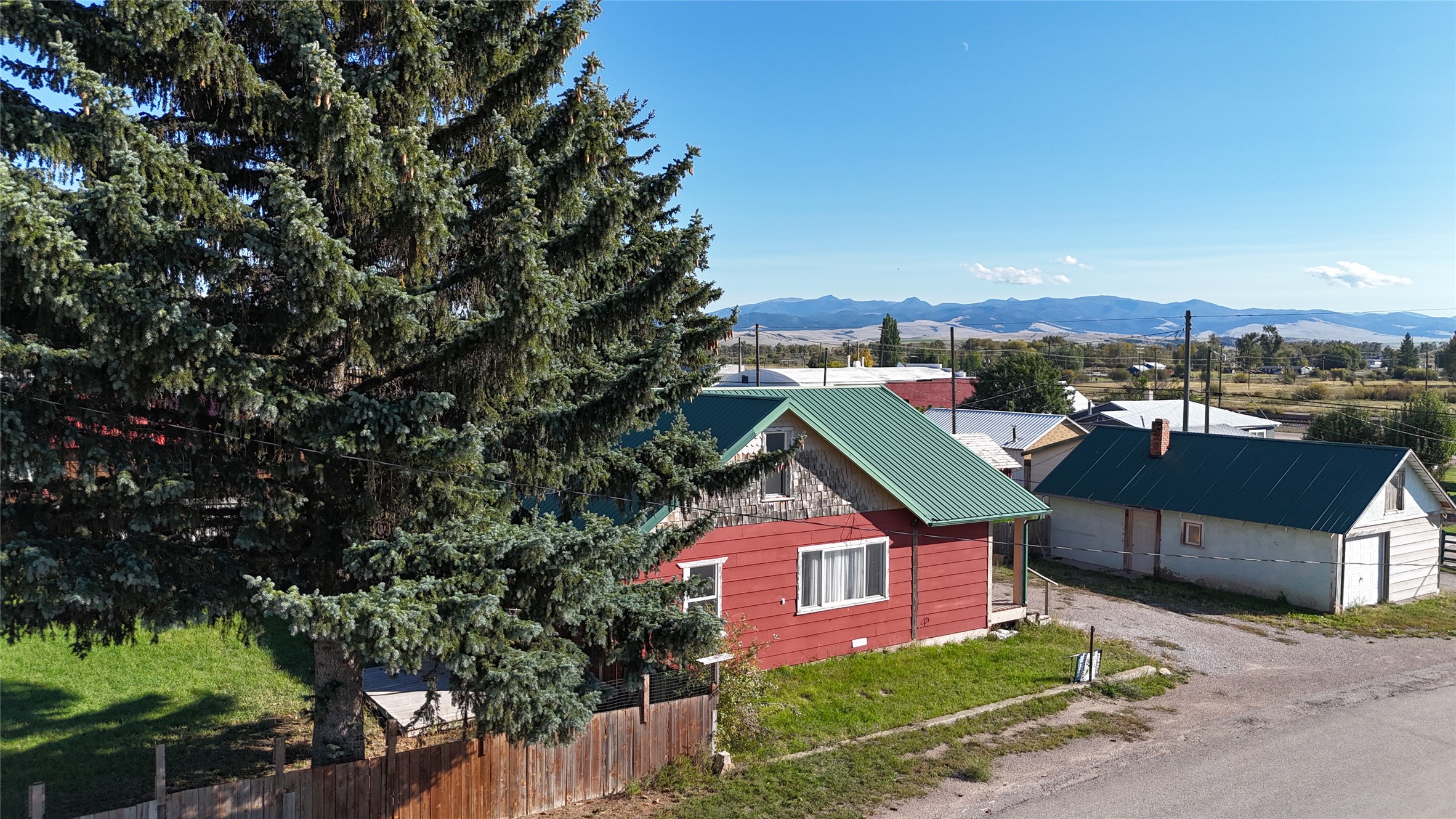34 1st Street Property Photo 25