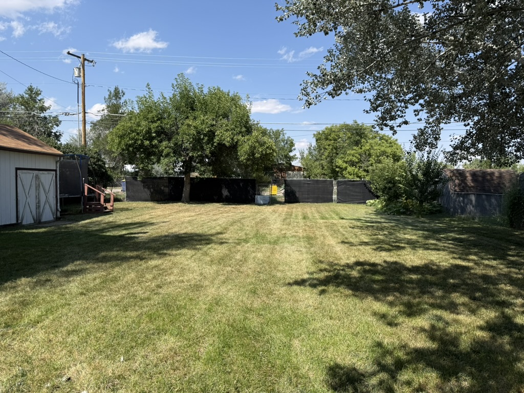 2505 Central Avenue W Property Photo 23