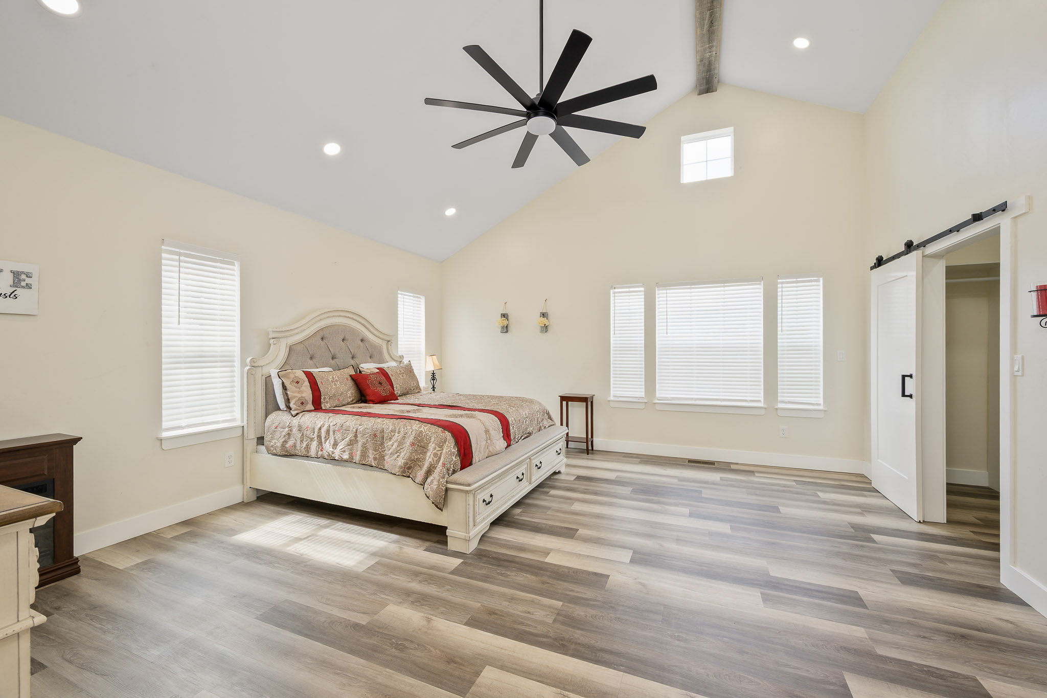 26 Mountain Vista Drive Property Photo 5