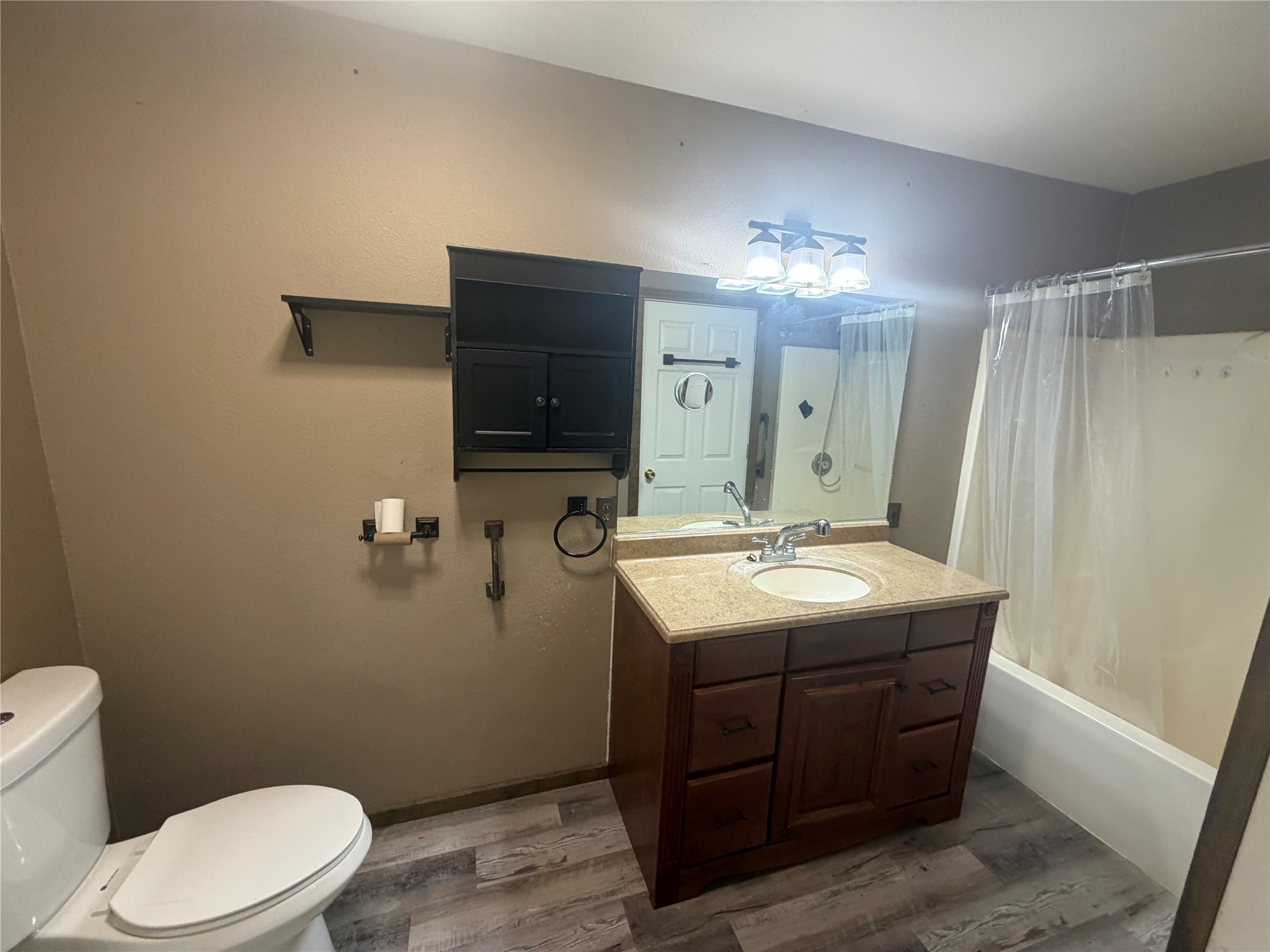 104 10th Street Property Photo 6