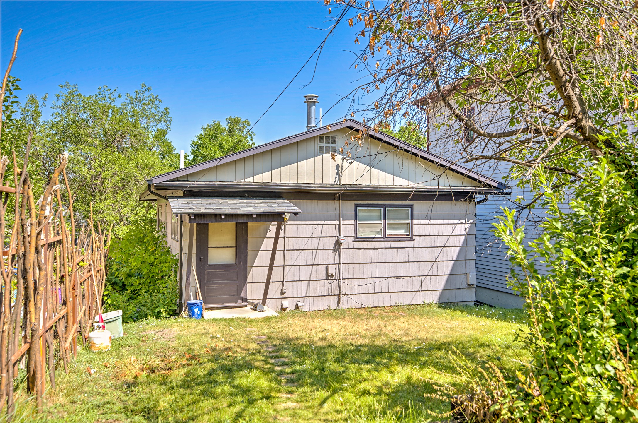 839 E Broadway Street Property Photo 14