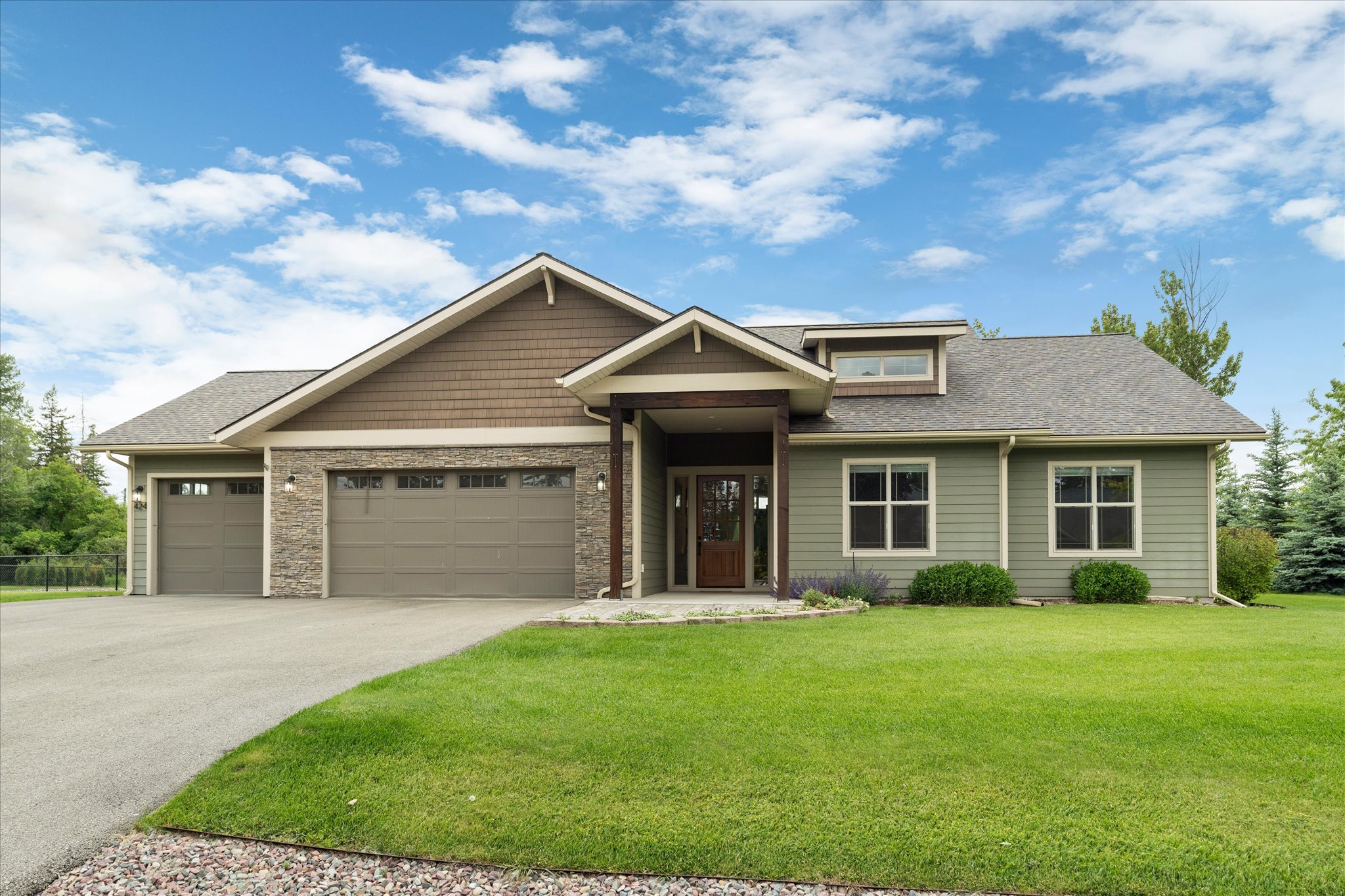 424 Soaring Pines Trail Property Photo 4