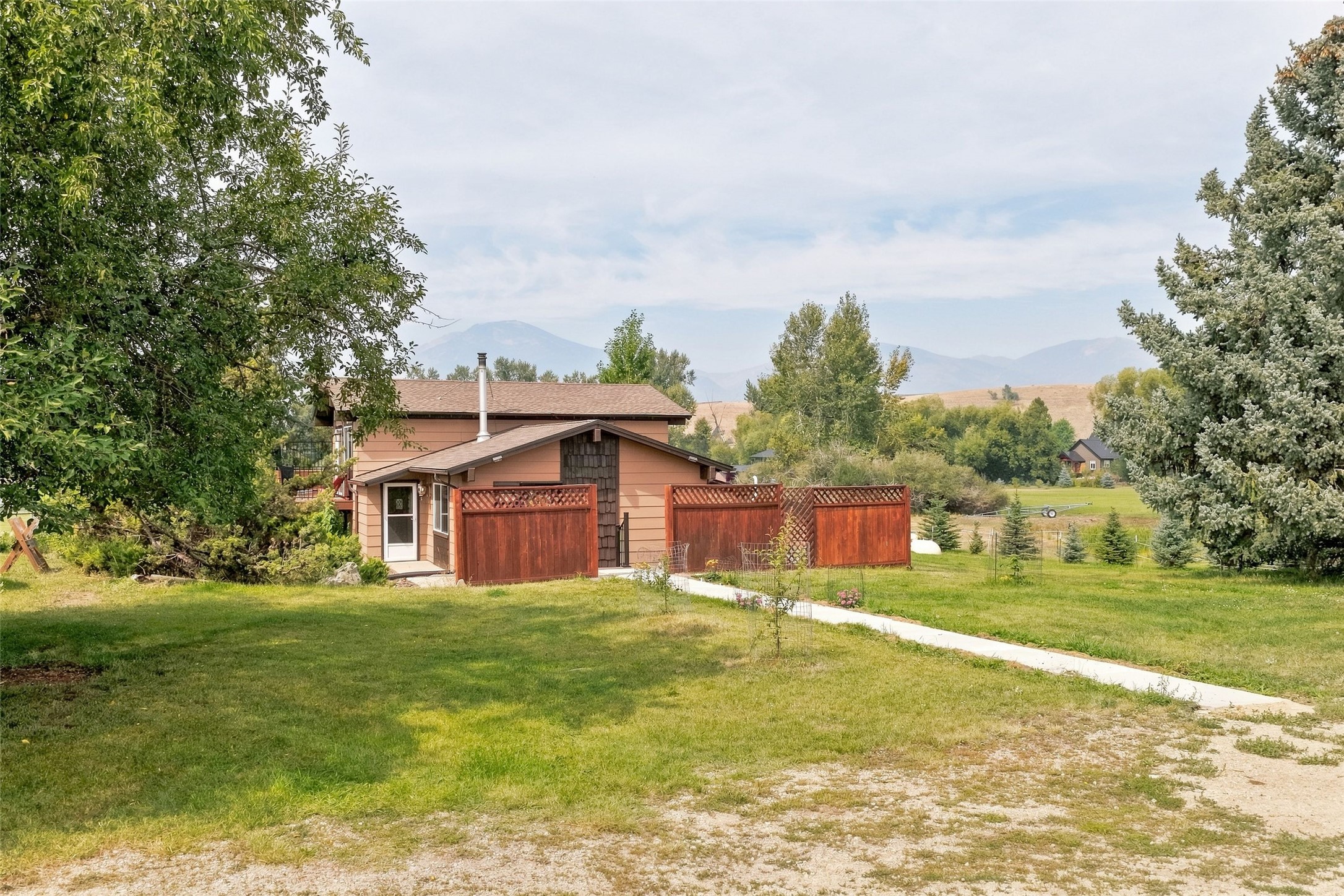 646 Three Mile Creek Road Property Photo 1