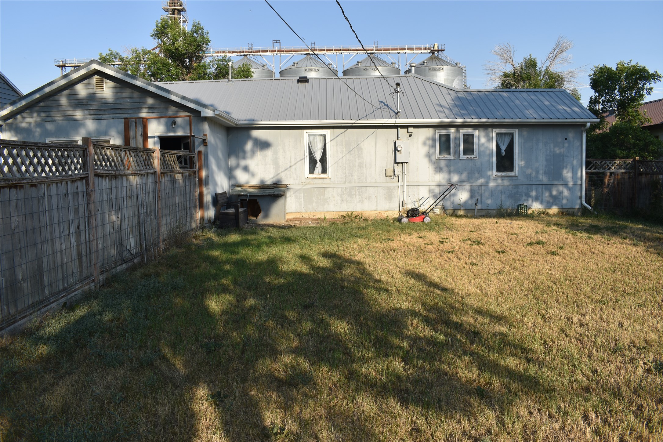 111 S Dakota Street Property Photo 21