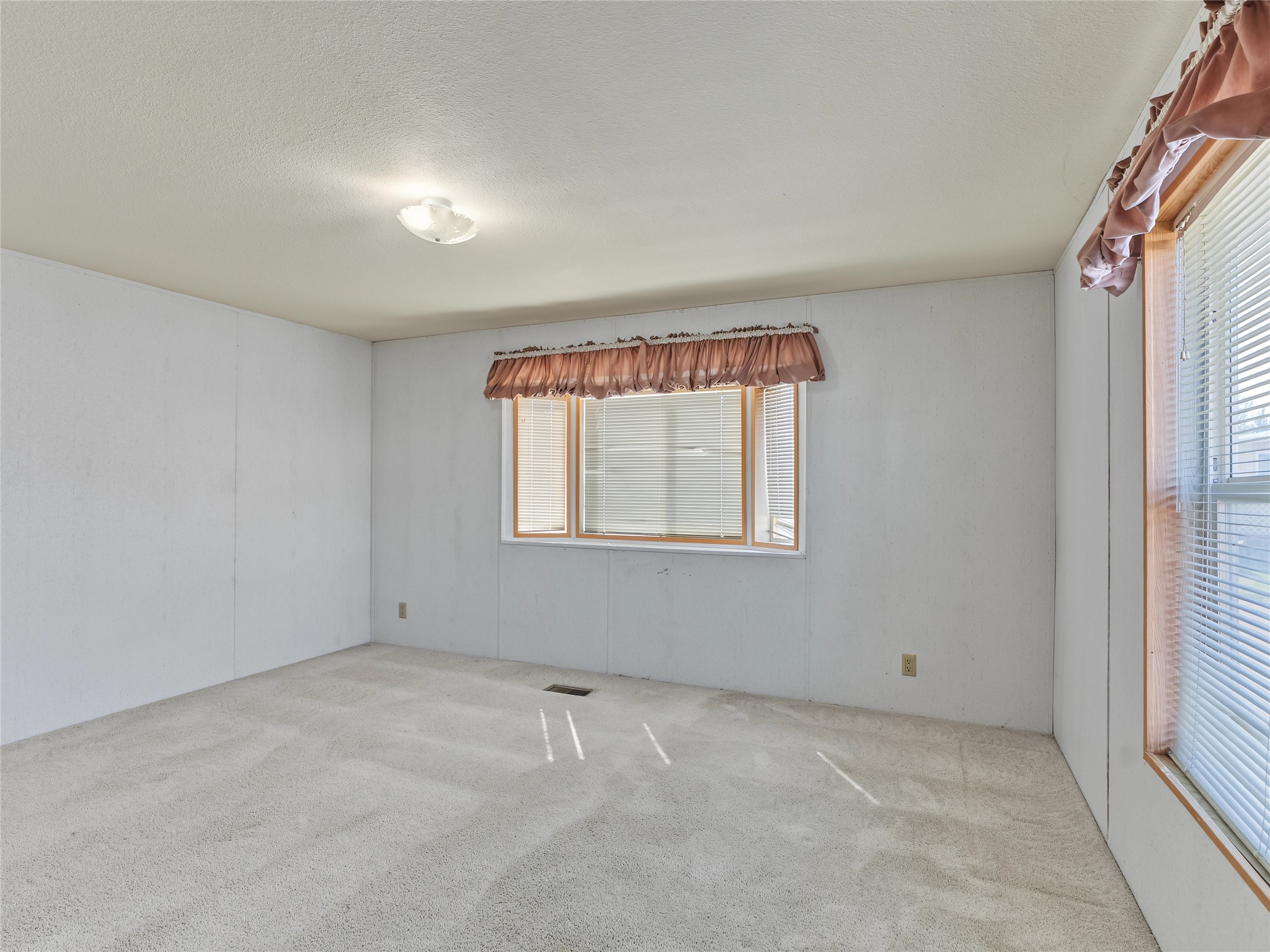 1045 Conrad Drive Spc 86 Property Photo 7