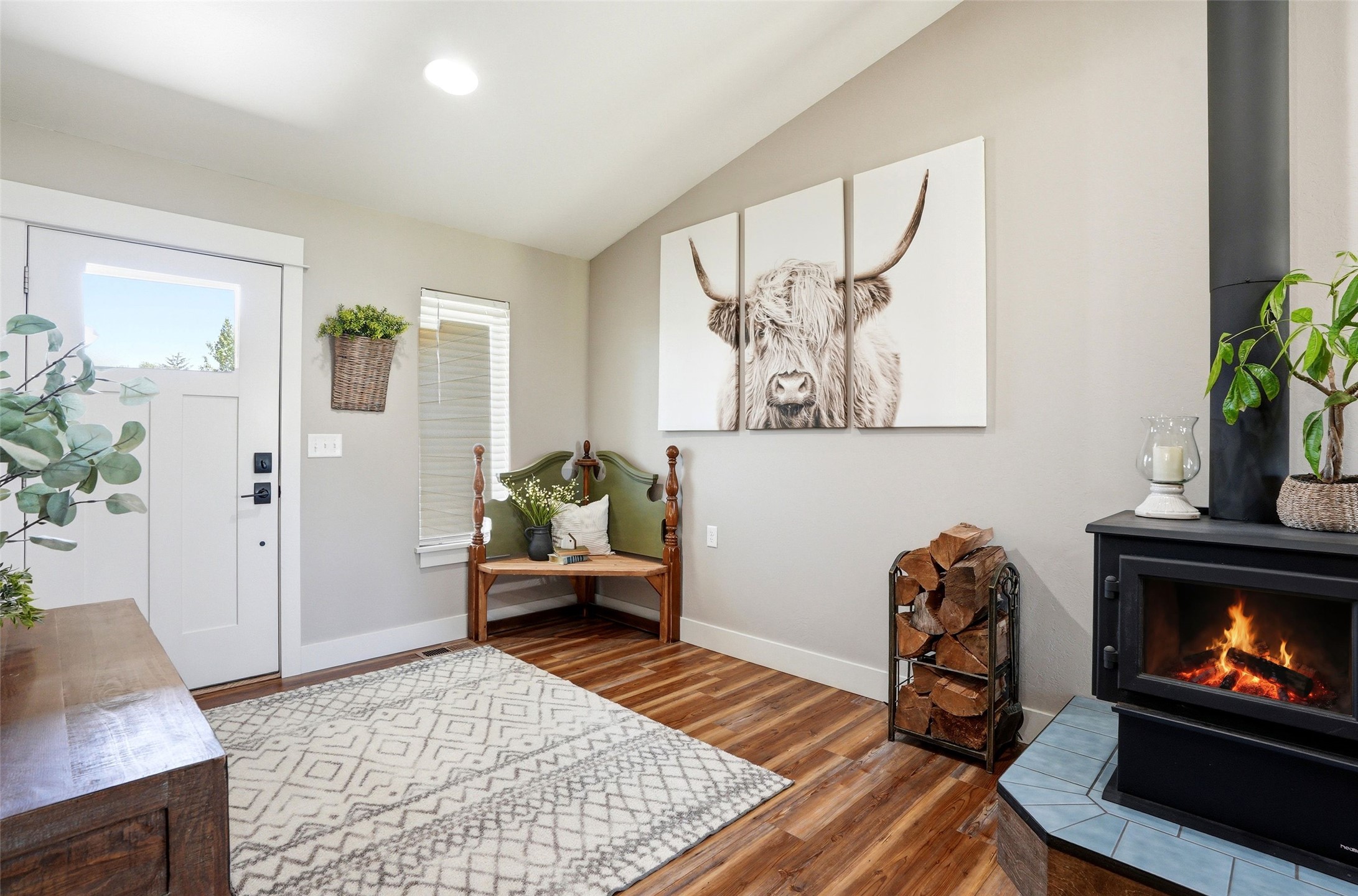 3190 Delaford Loop Property Photo 8